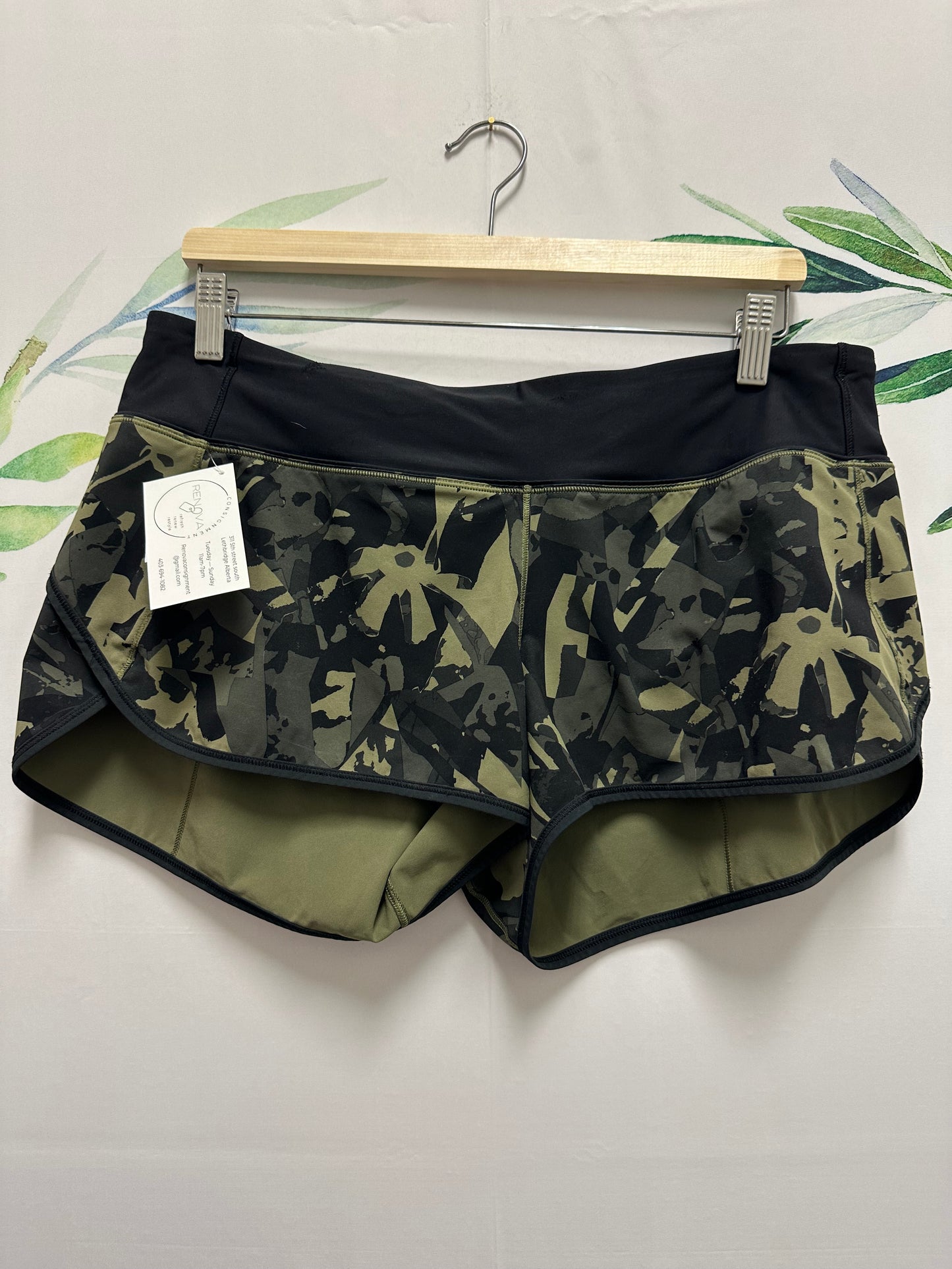 CLEARANCE Lululemon Speed Short H2O (L/XL)