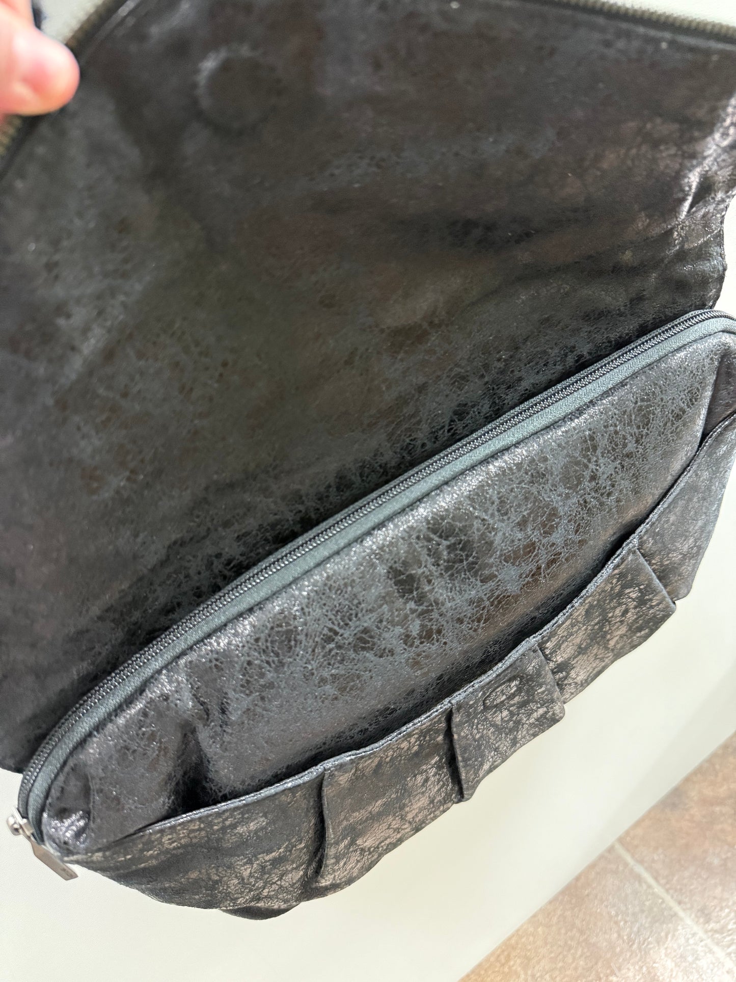 Matt & Nat Ritual Laptop Crossbody