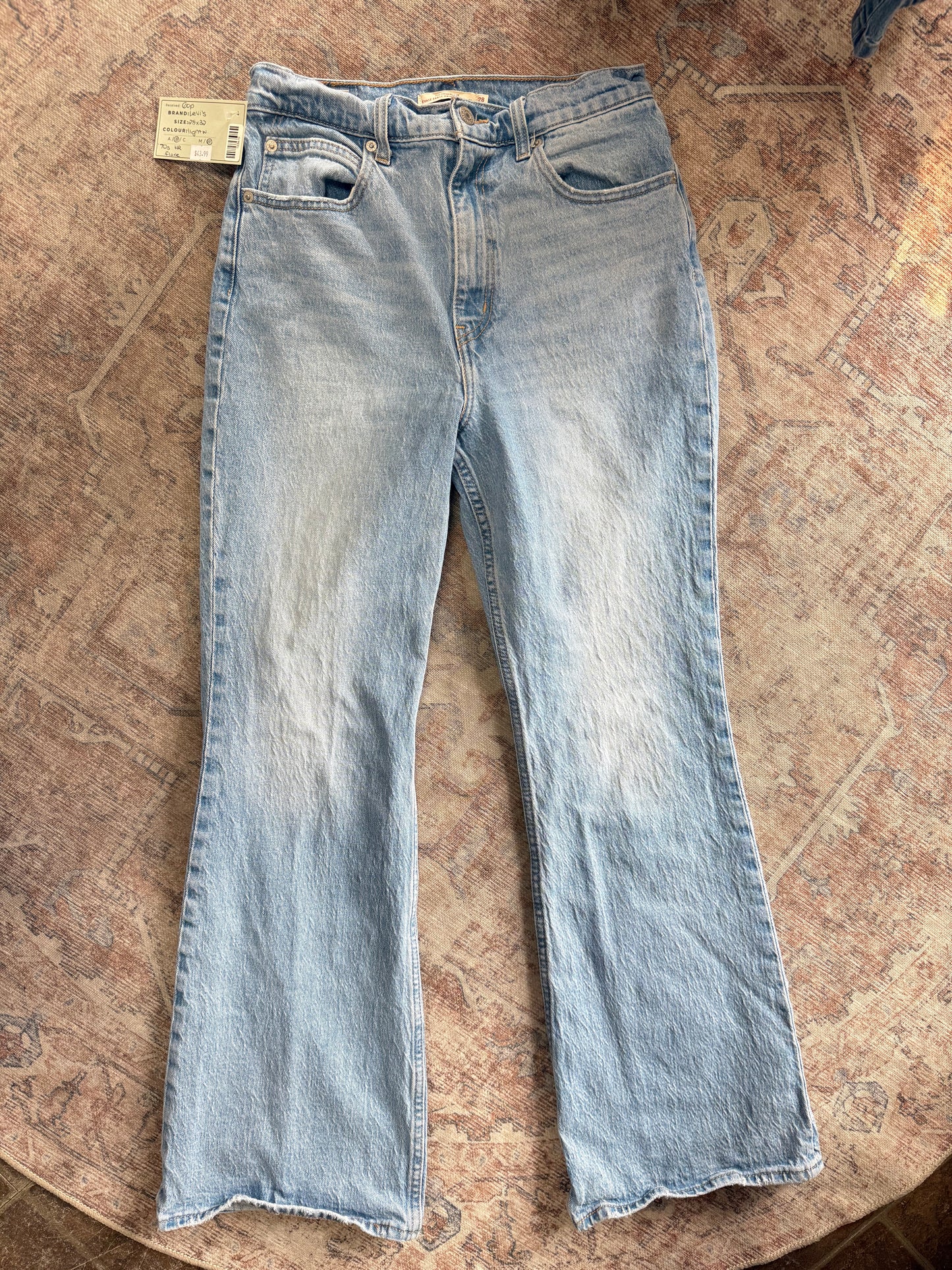 Levi’s ‘70s Flare HR Jeans (28x32)