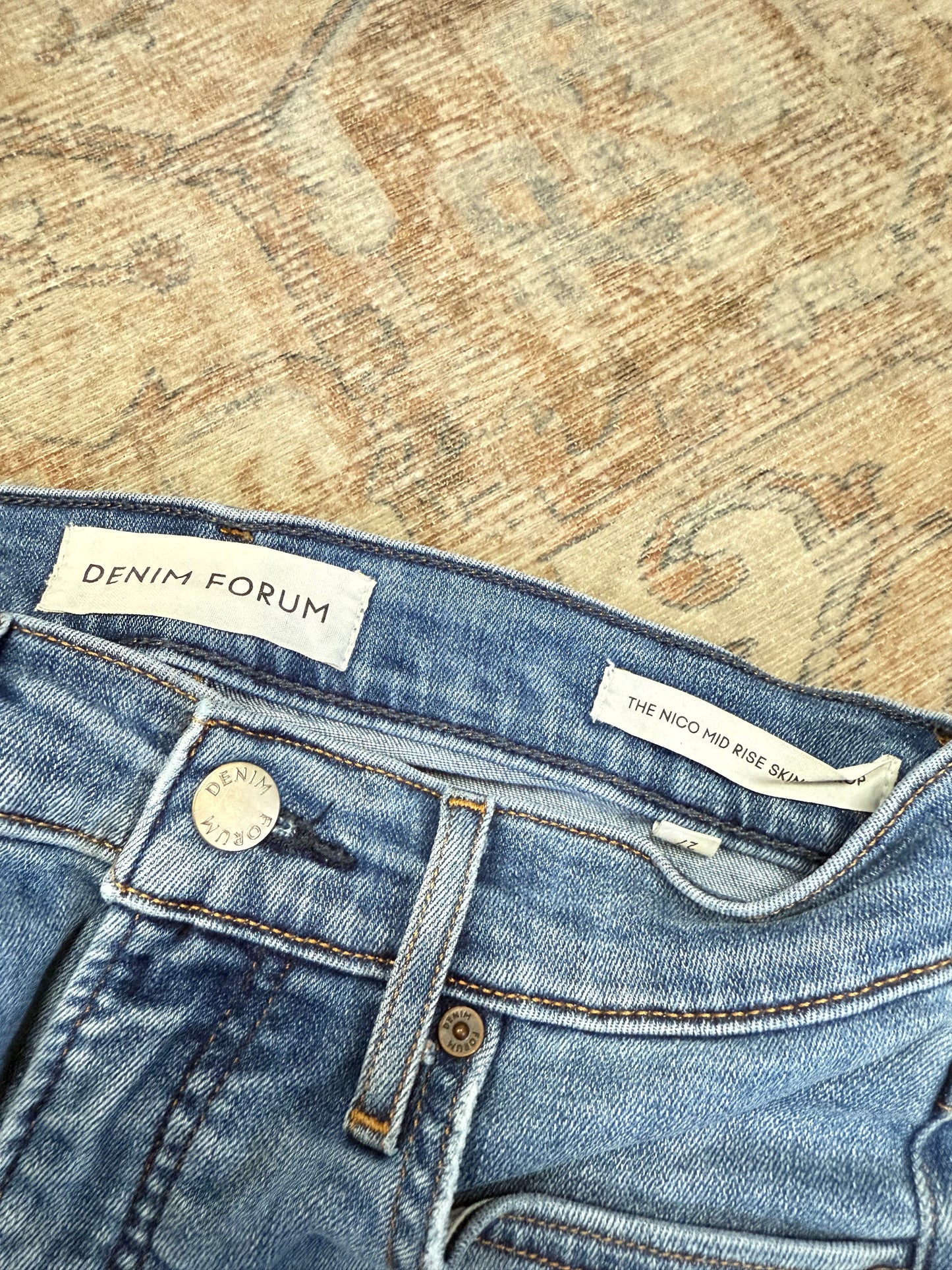 Denim Forum Nico Skinny MR Crop Jeans (27x26)