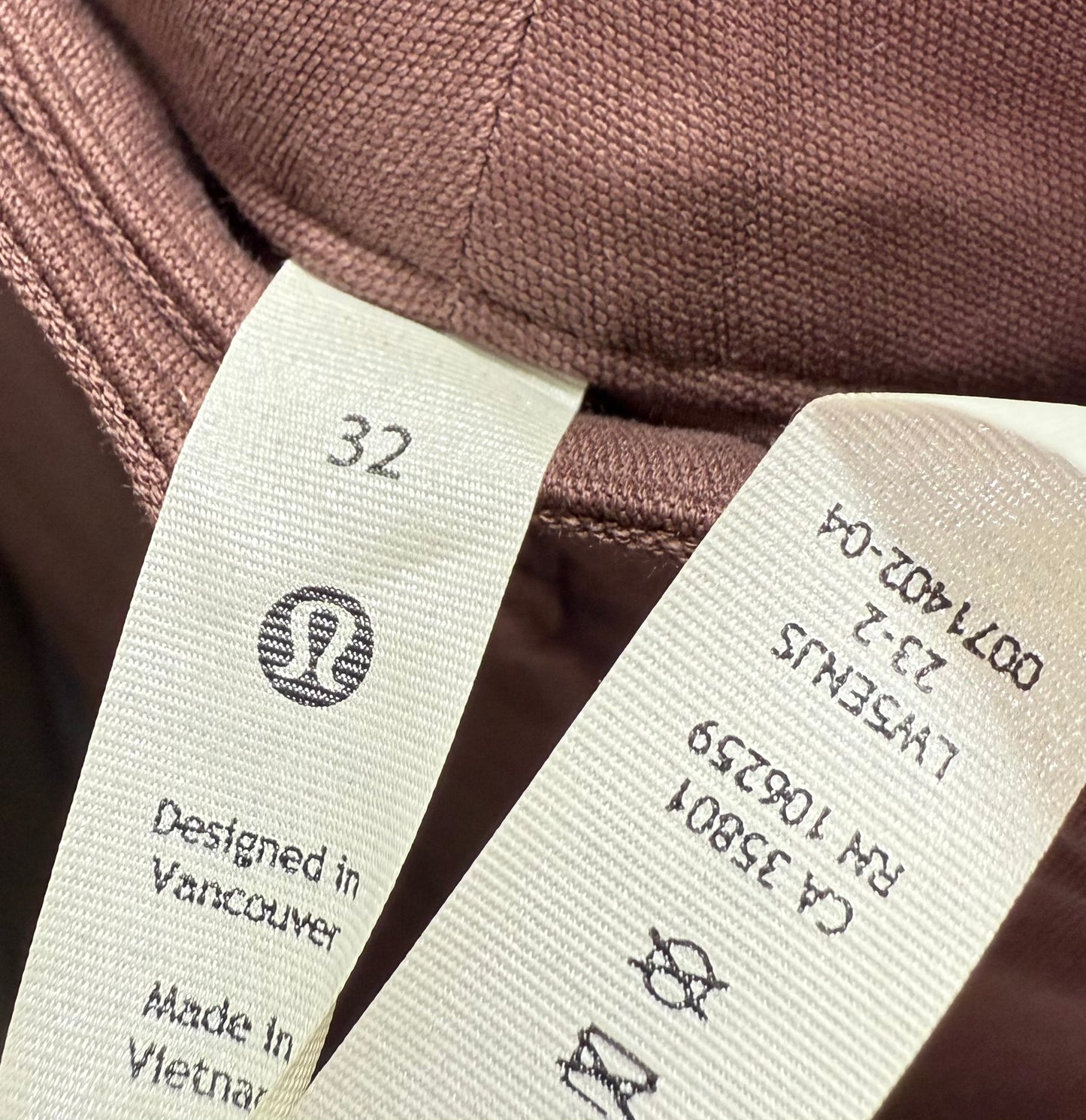 Lululemon City Sleek 5 Pocket Wide Leg HR Pant 31” (32)
