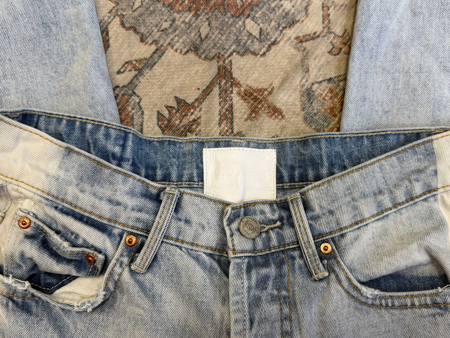 Mother Denim Insider Fray HR Jeans (25x26)