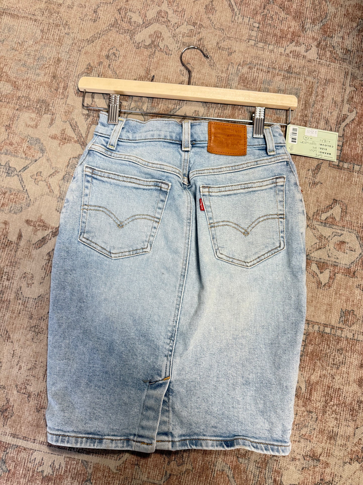 Levi’s Slit Pencil HR Skirt (24)