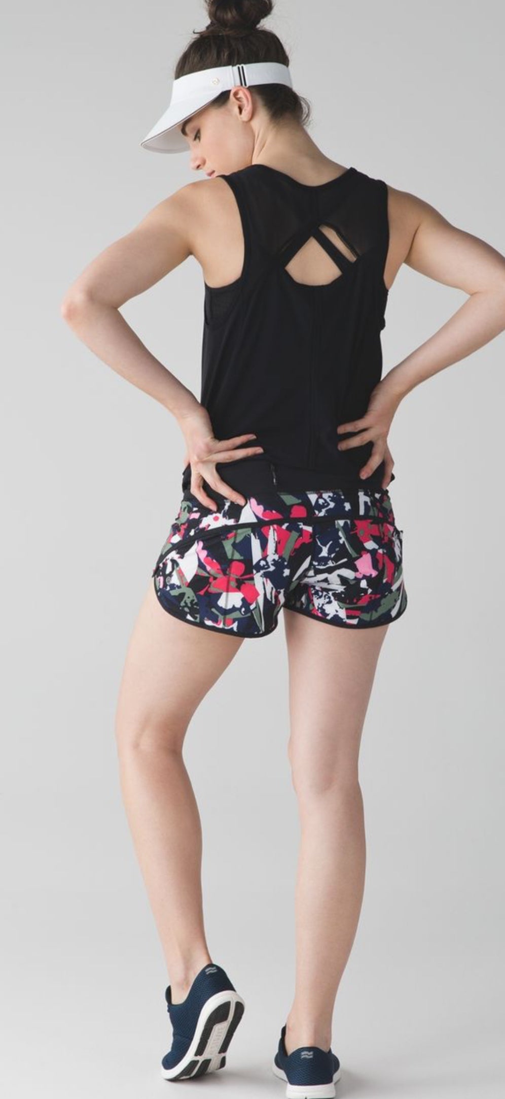 Lululemon Speed LR Short 2.5” (4)