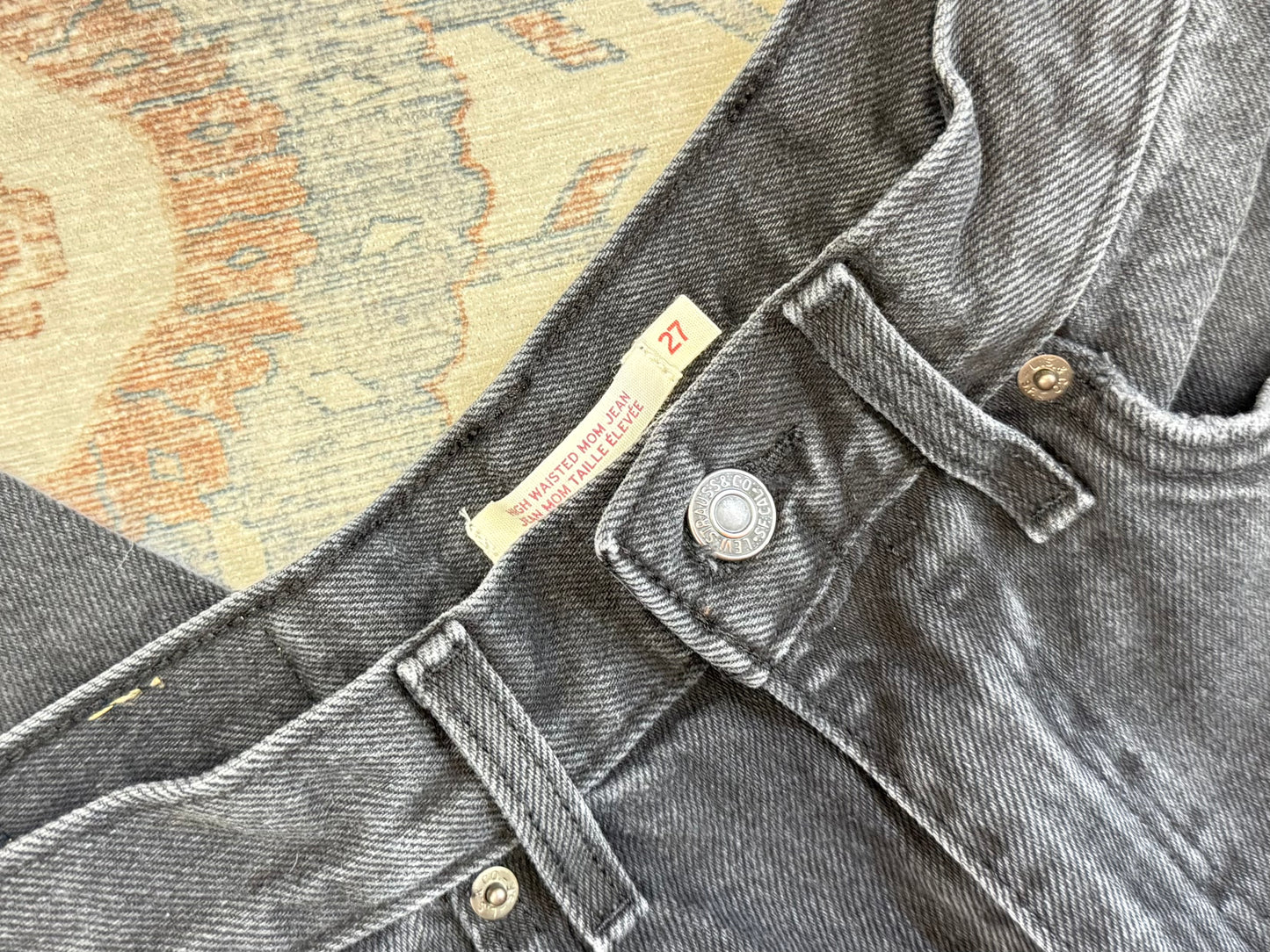 Levi Mom HR Jeans (27x29)