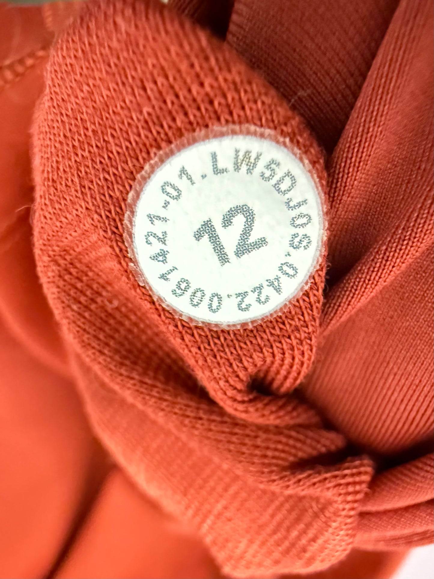 Lululemon Wunder Train HR Tight 28” (12)