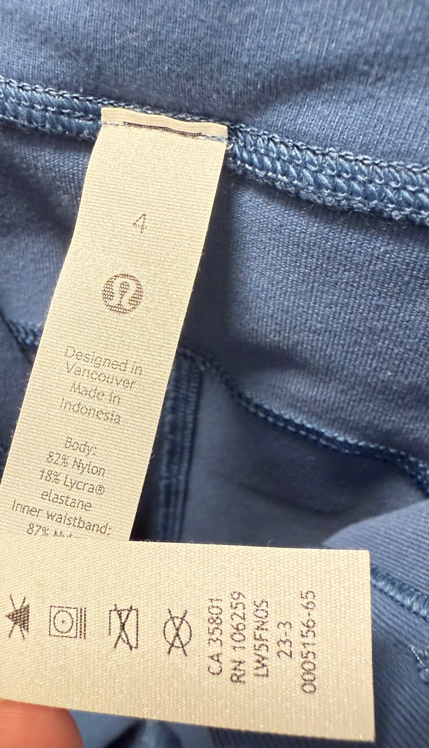 Lululemon Define Zip Front Flare HR Pant 32” (4)