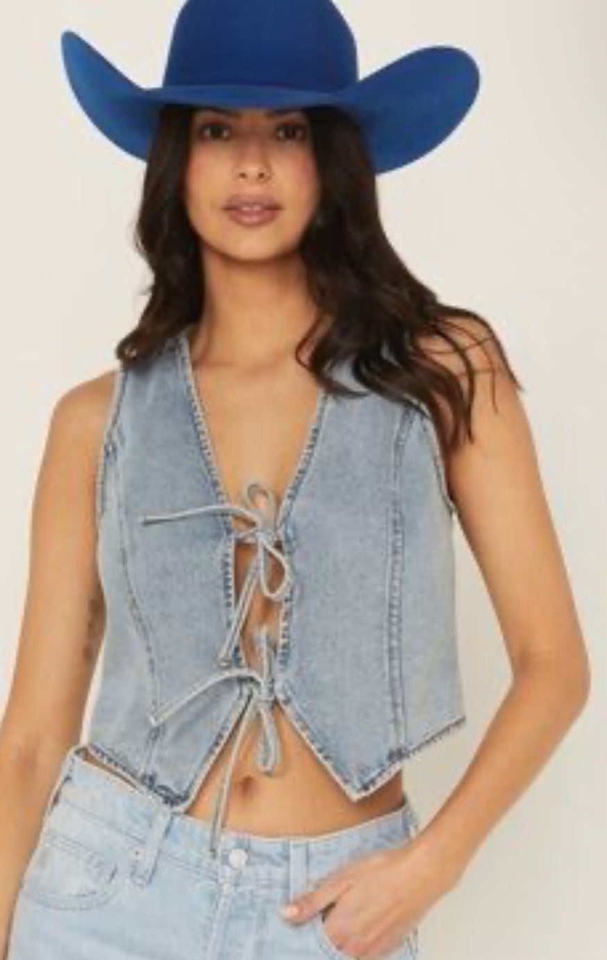 Ashley Vintage Charm Tie Up Vest (XL)