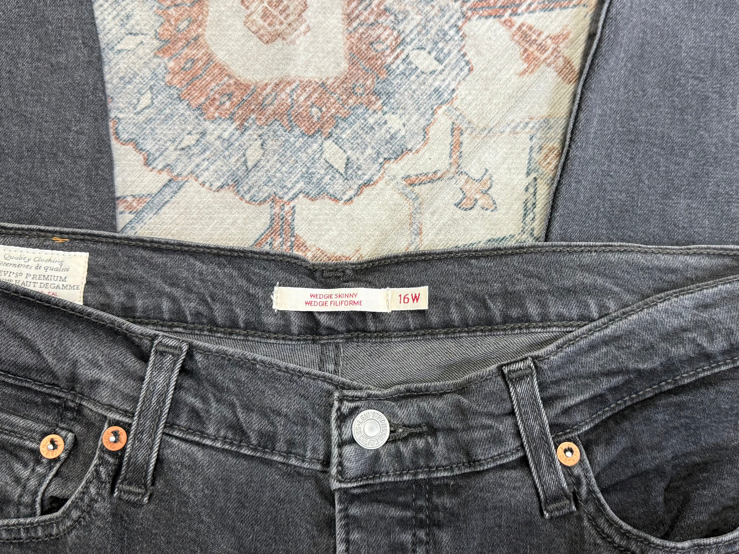 Levi Wedgie Skinny HR Jeans (16w x 27)