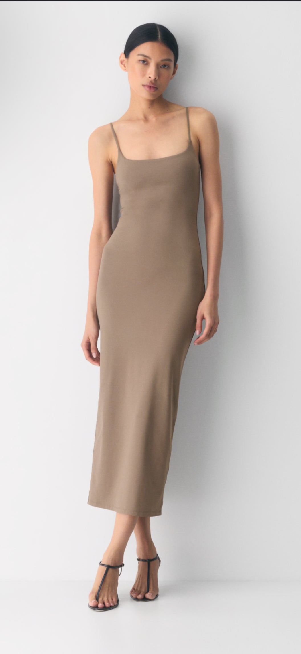 Aritzia Contour Summon Maxi Dress (M)