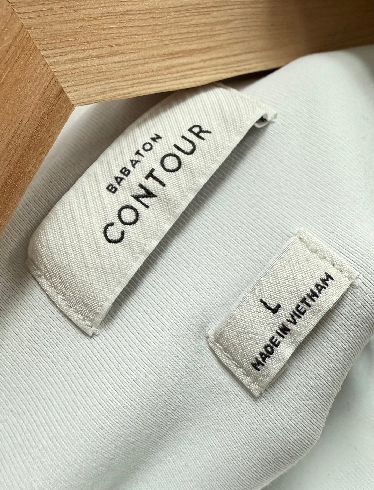 Aritzia Babaton Contour Mockneck Longsleeve (L)