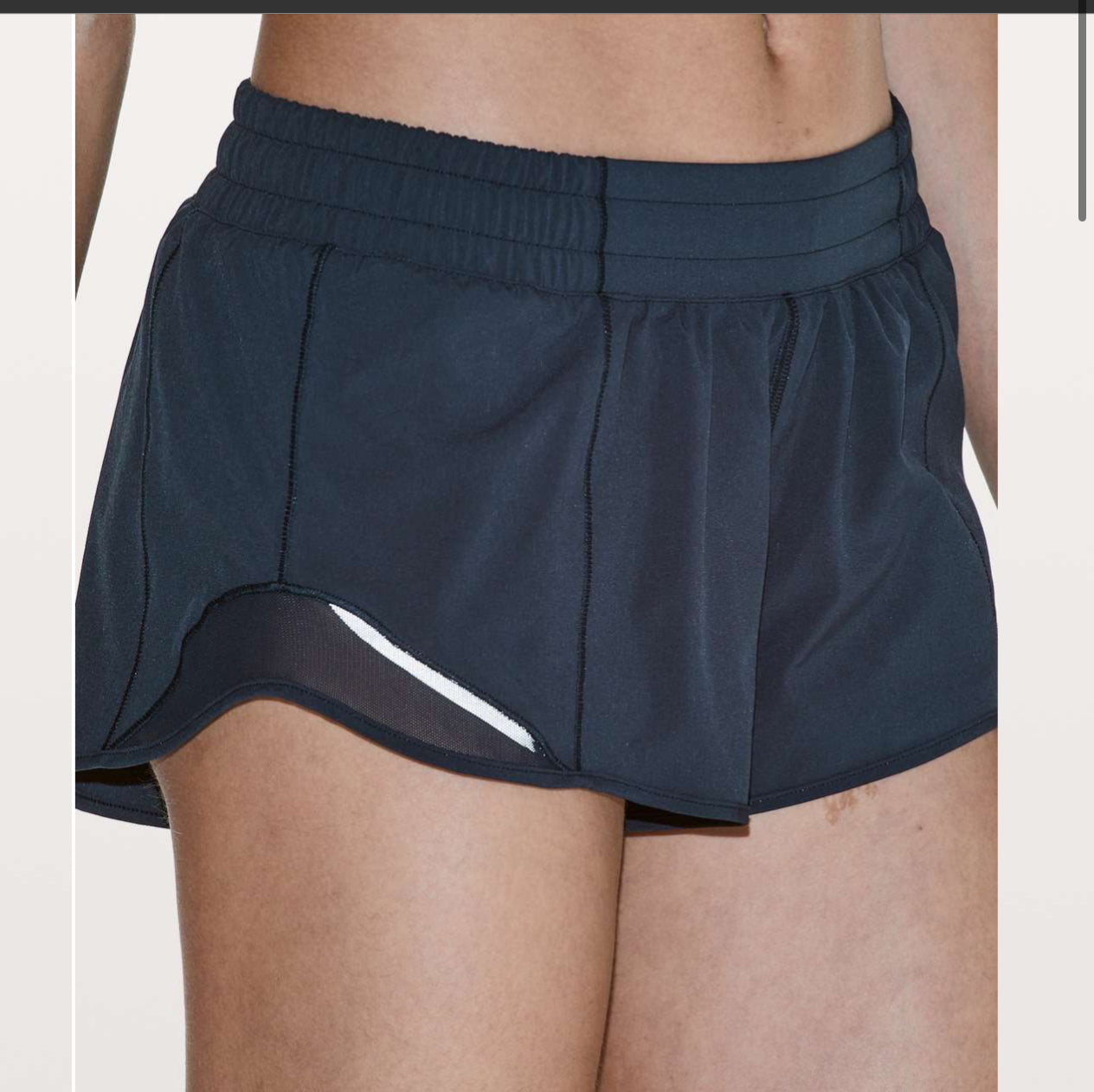 Lululemon Hotty Hot LR Short 2.5” (6)