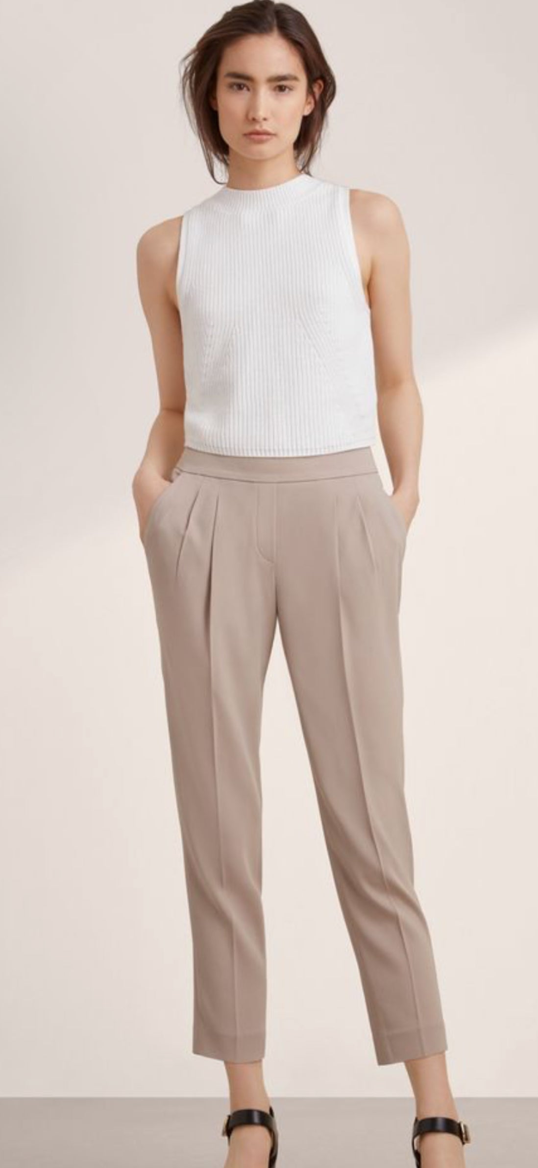 Aritzia Babaton Cohen Pant (2)