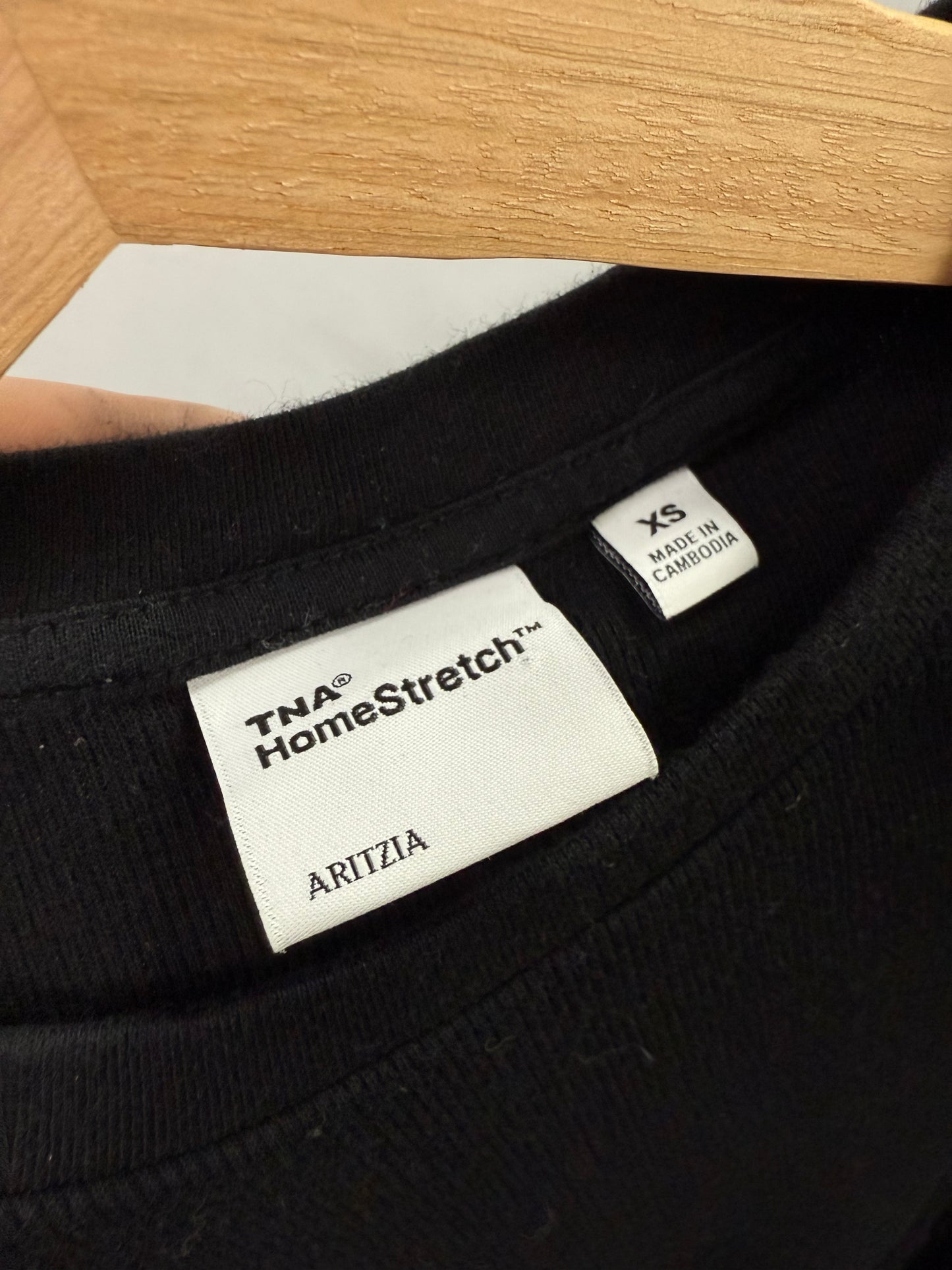 Aritzia TNA Homestretch Rib Crew Waist Longsleeve (XS)
