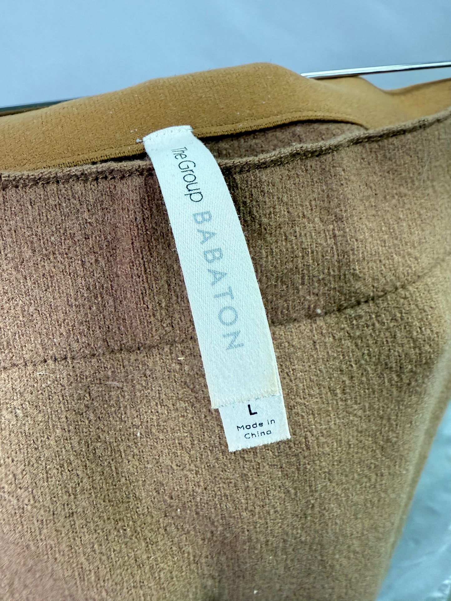 Aritzia Babaton Johan Skirt (L)