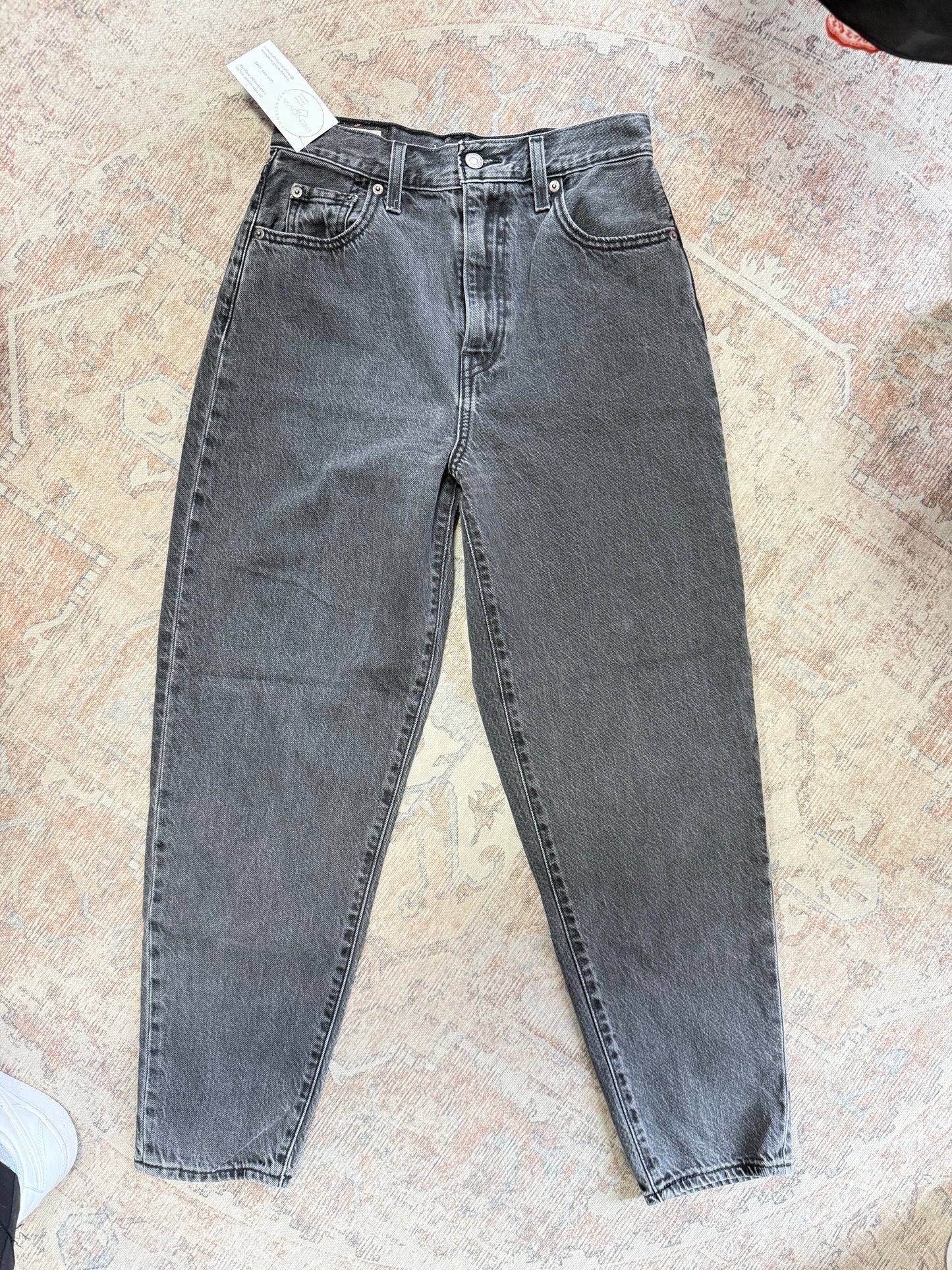 Levi’s High Loose Taper HR Jeans (26x29)
