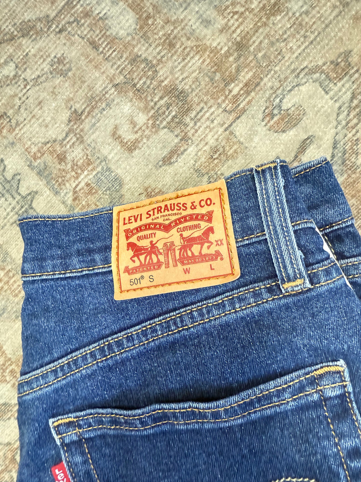 Levi 501 Skinny HR Jeans (26x30)