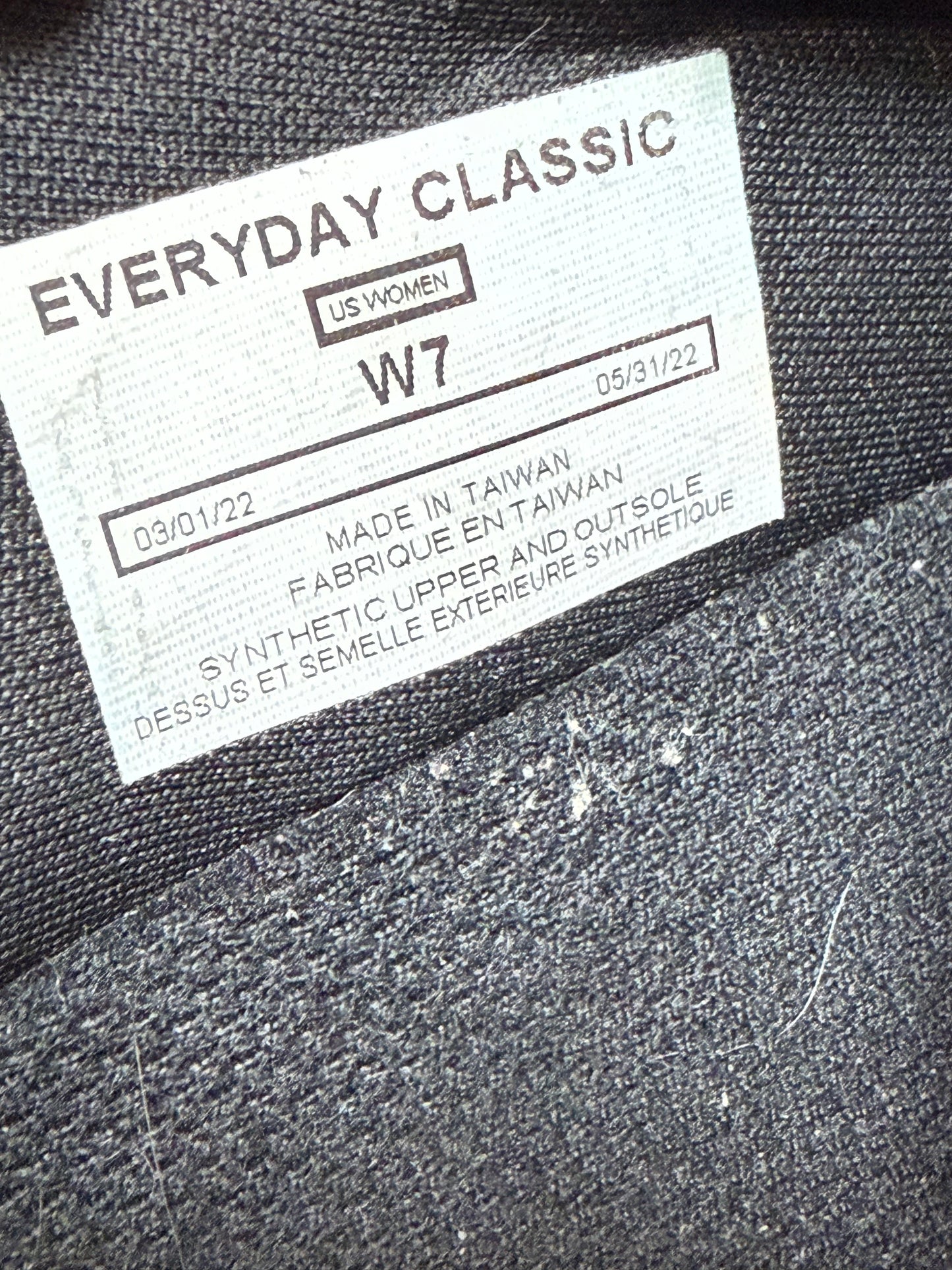 Vessi Everyday Runners (Womens 7)