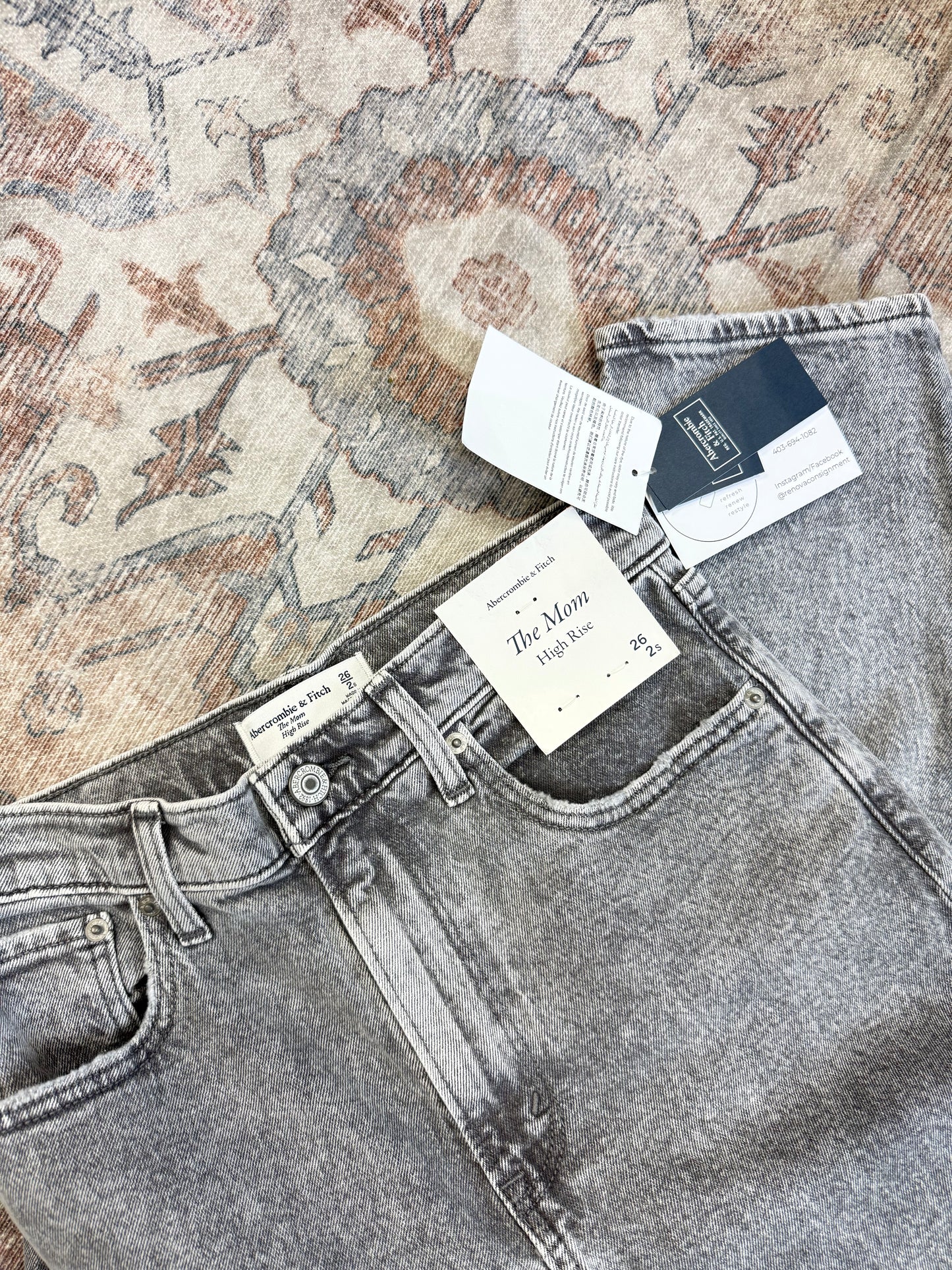Abercrombie Mom HR Jeans (26x25)