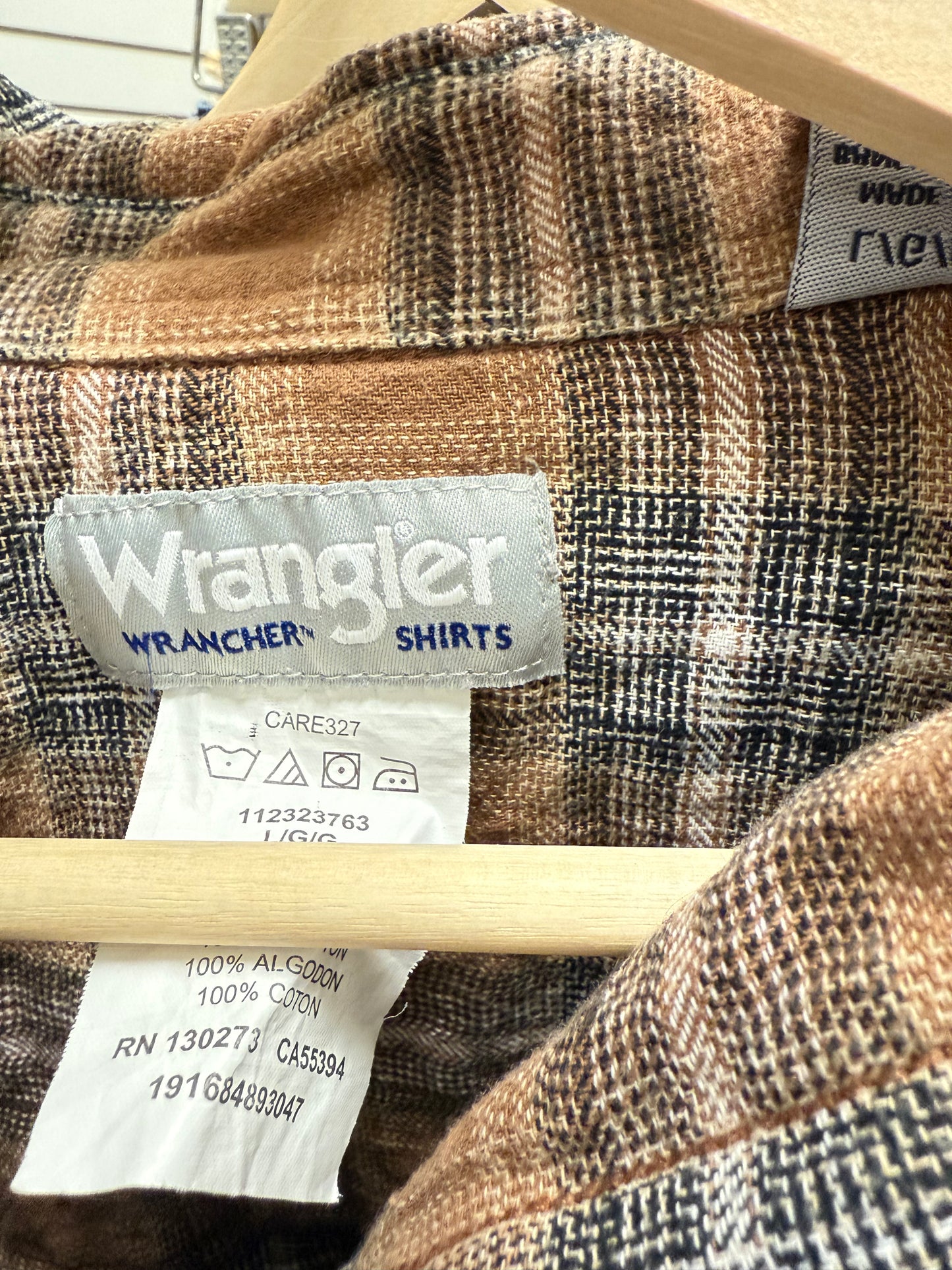 Wrangler Flannel Button Up (L)