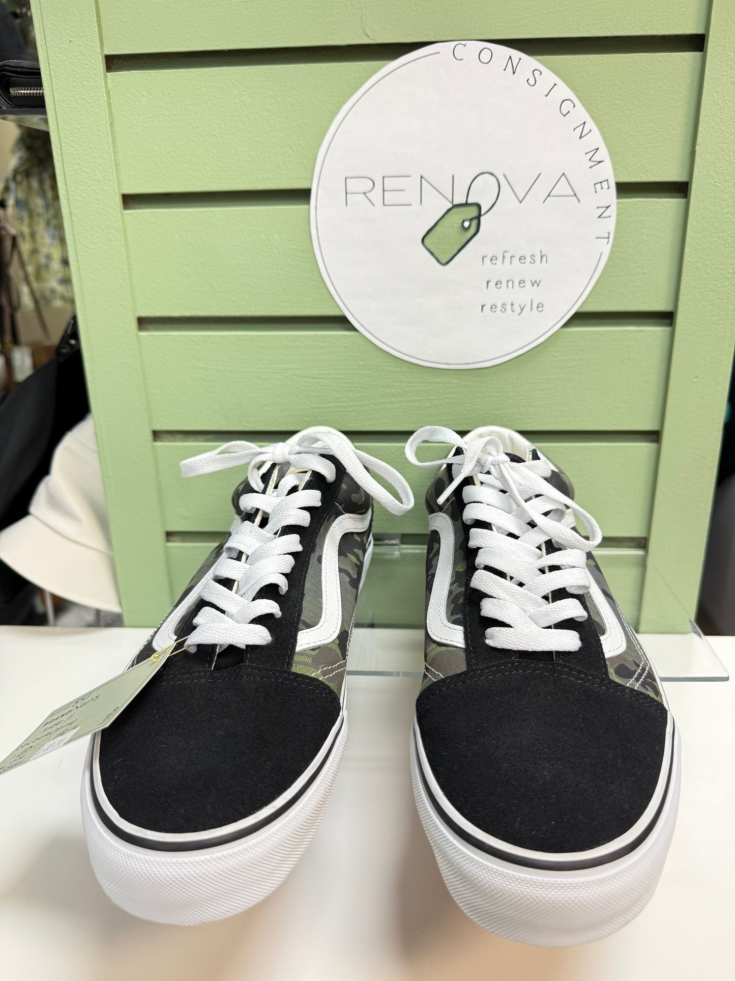 Vans Old Skool Sneakers (Mens 11)