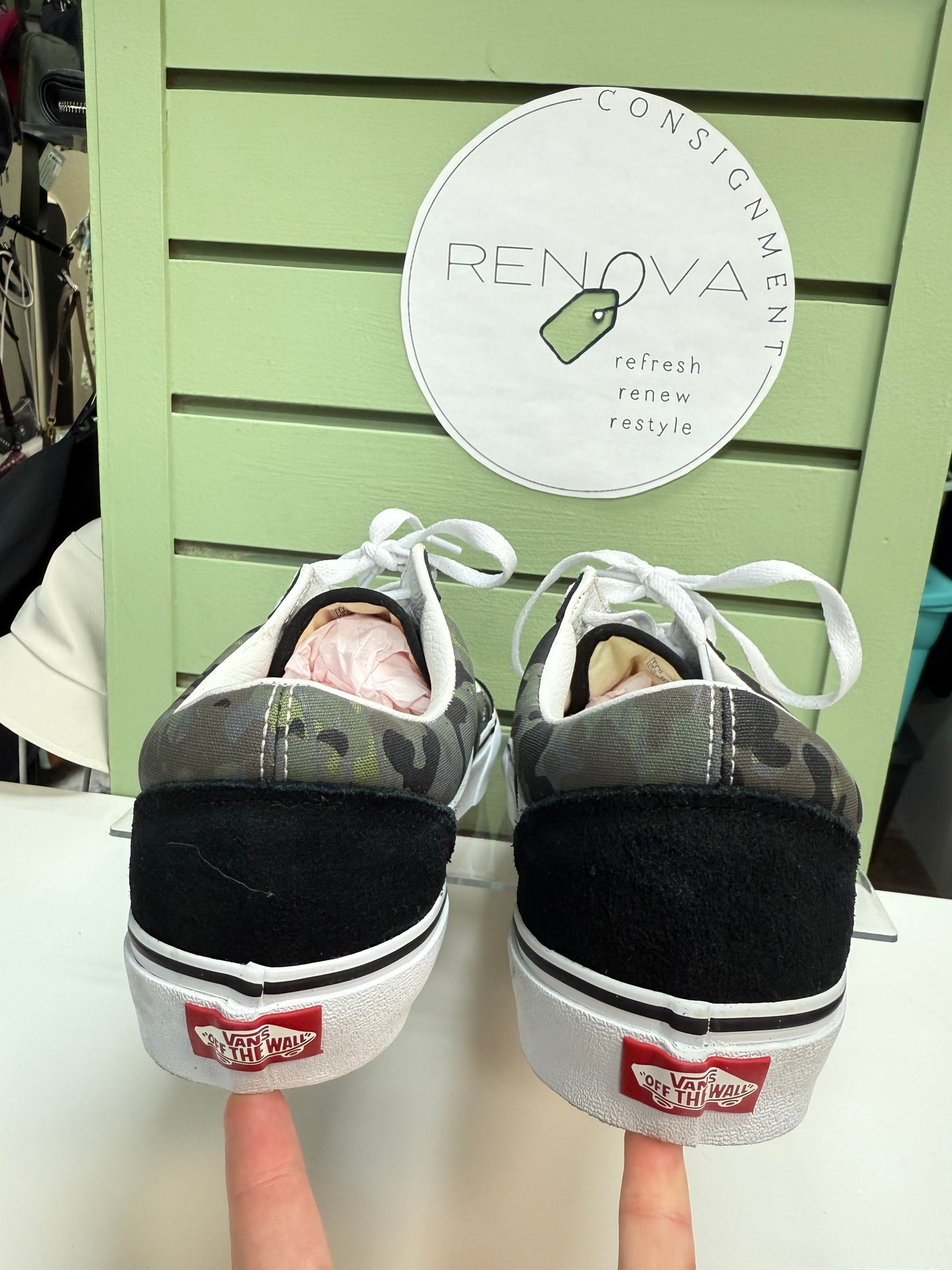 Vans Old Skool Sneakers (Mens 11)