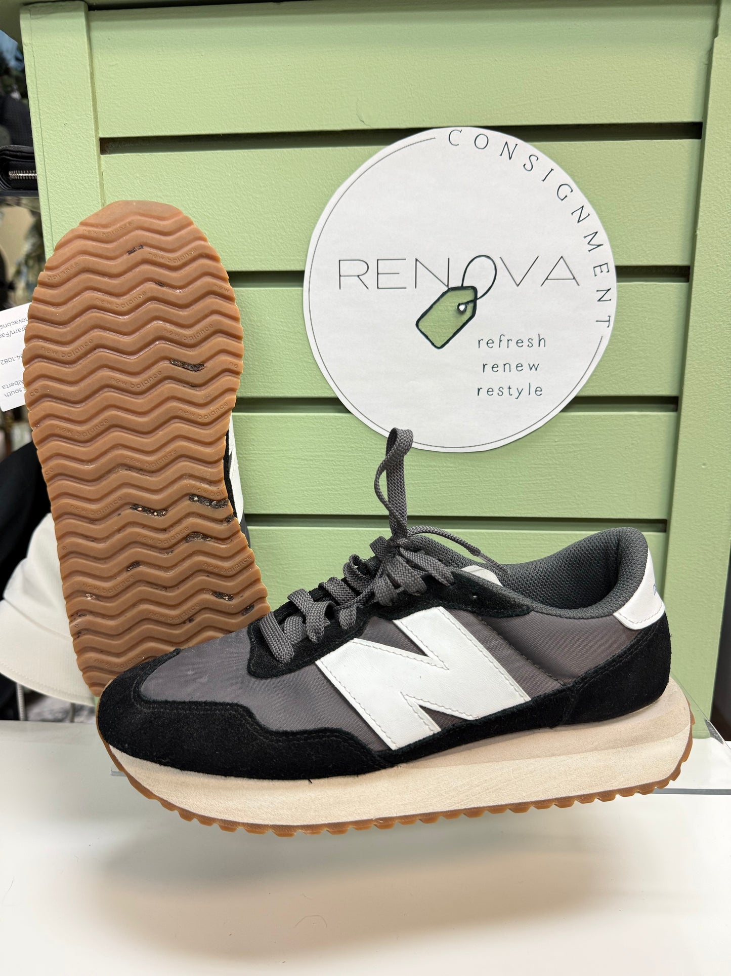 New Balance 237V1 Sneakers (Mens 7.5/Womens 9)