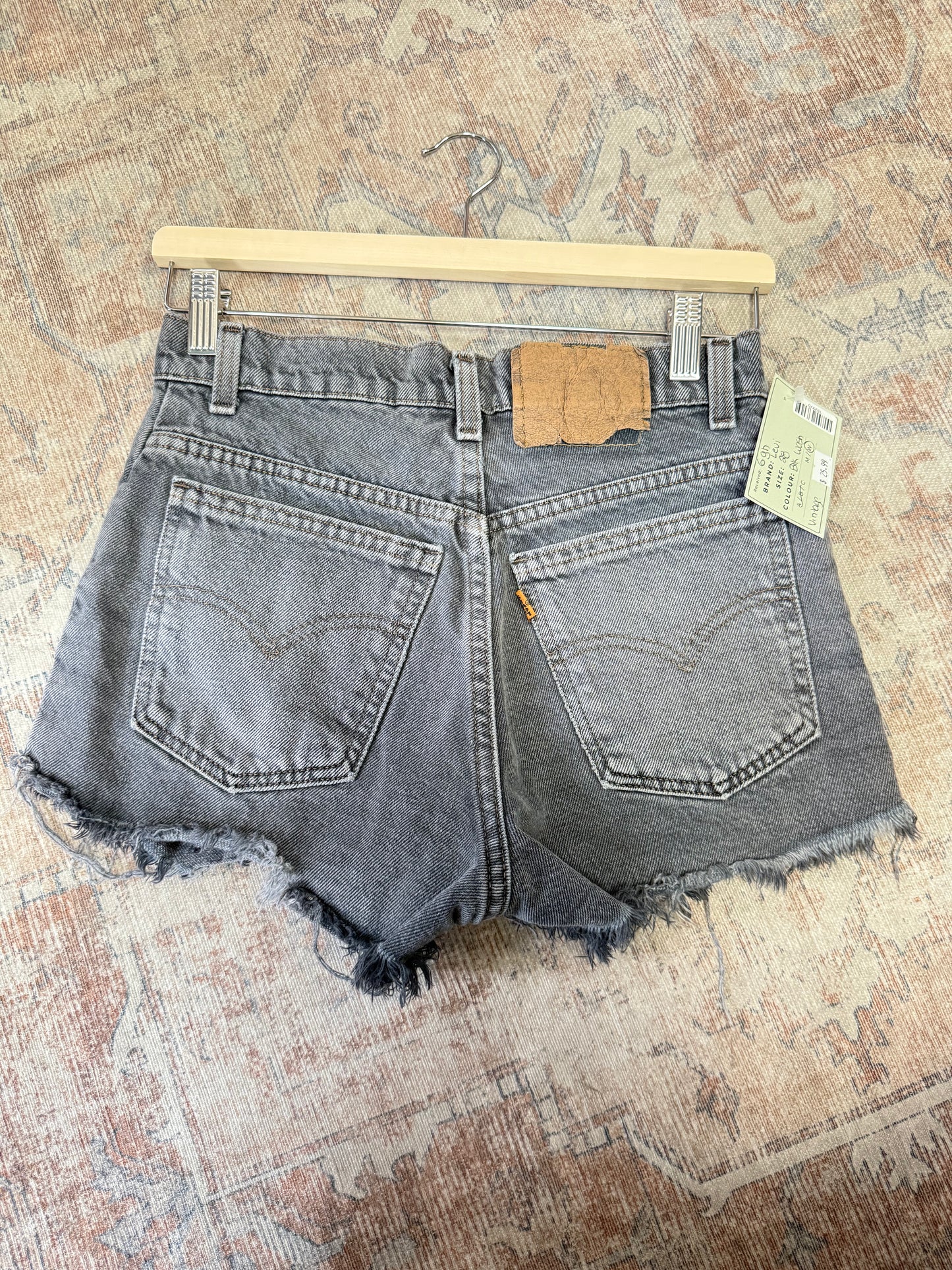 Levi’s Vintage HR Shorts (28)