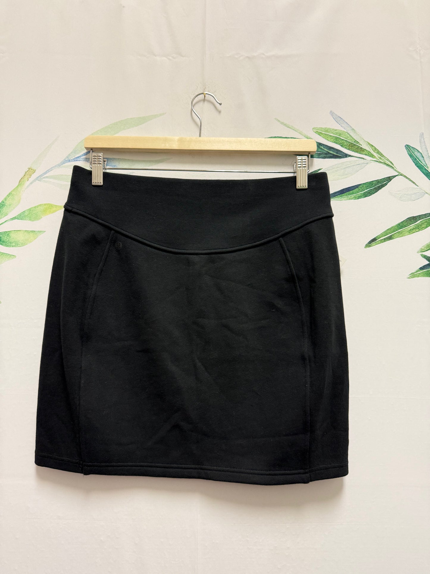Lululemon Scuba HR Mini Skirt (L)
