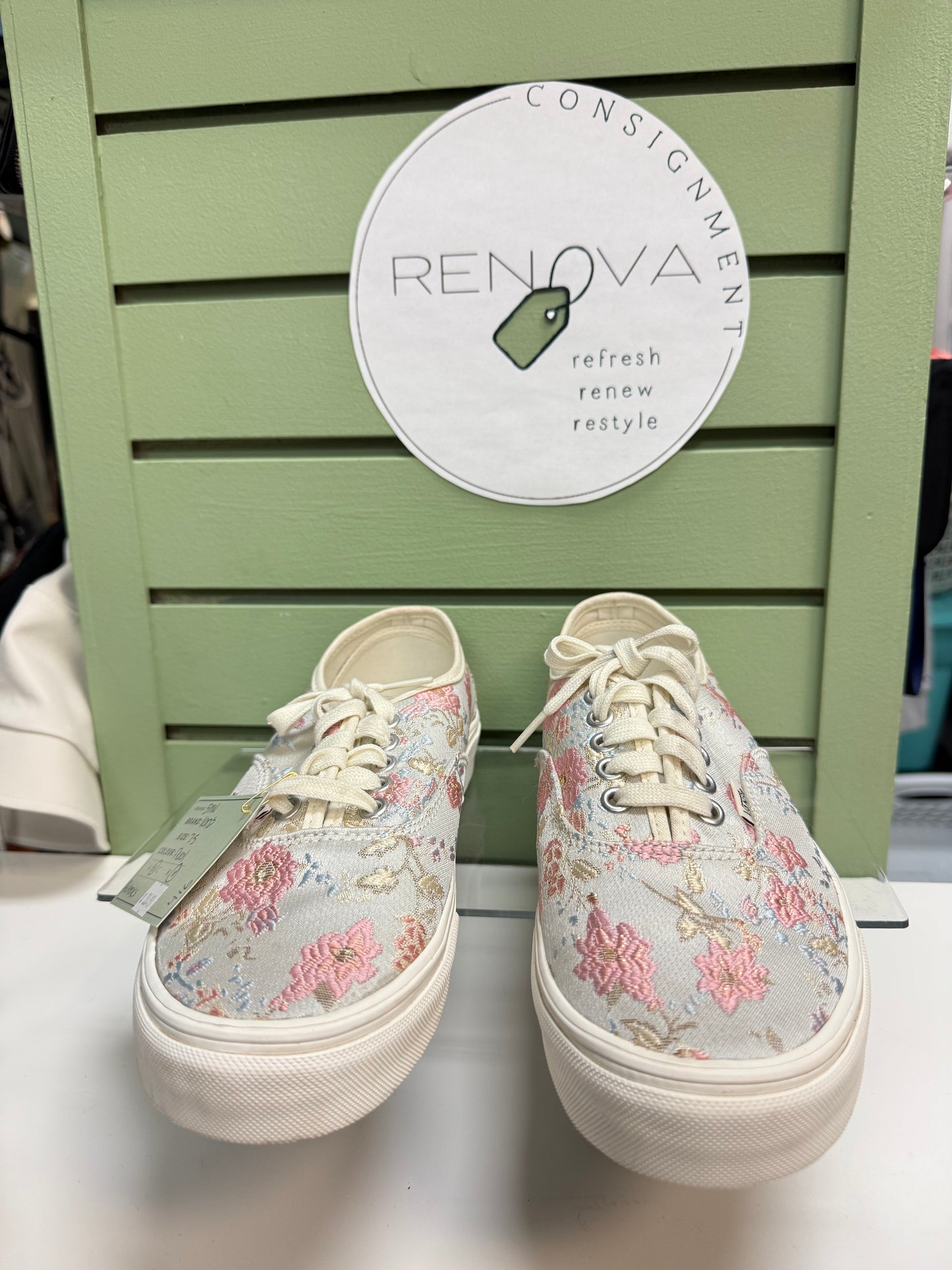 Vans Authentics Sneakers (Womens 9)