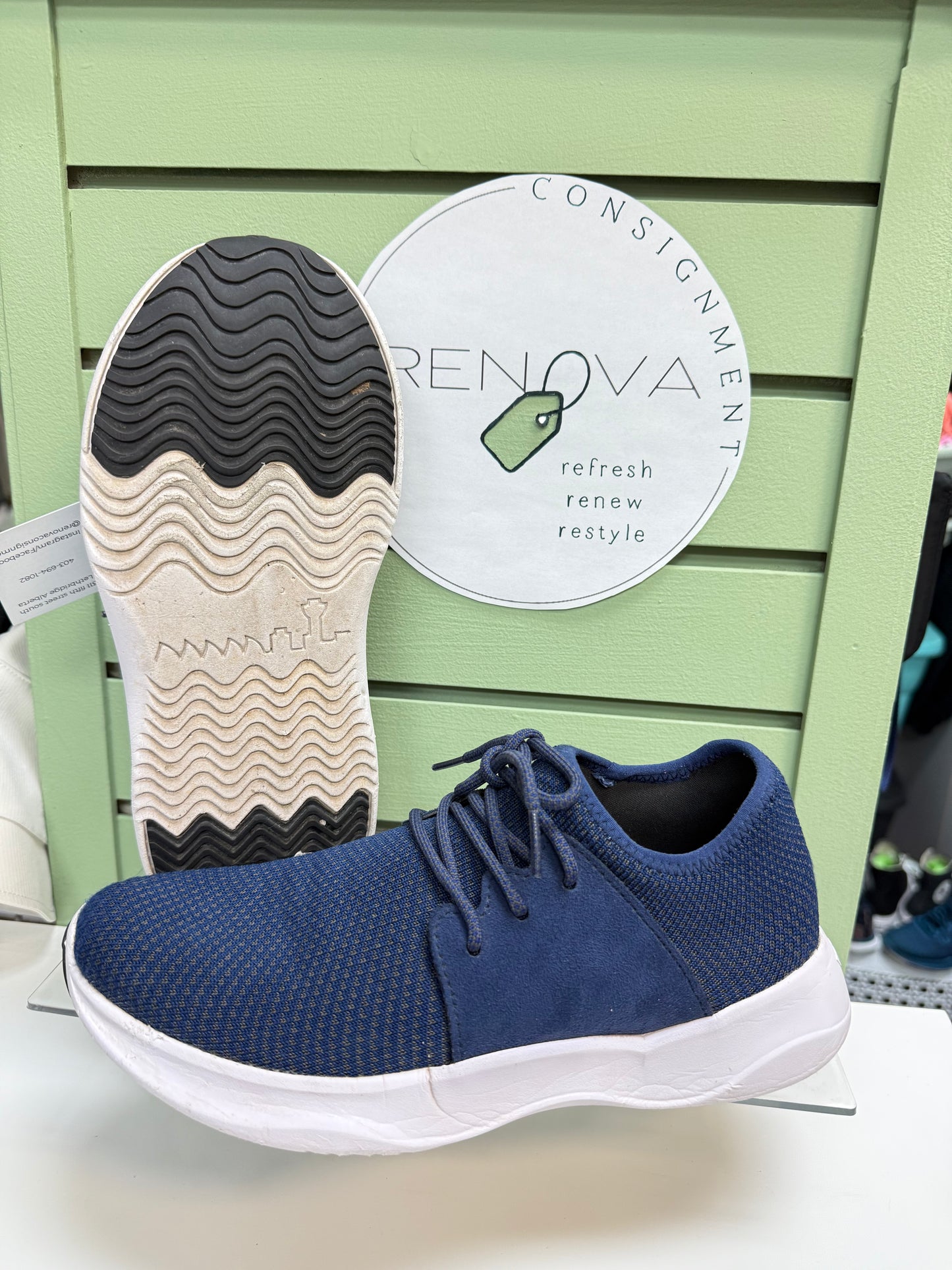 Vessi Everyday Runners (Womens 9)