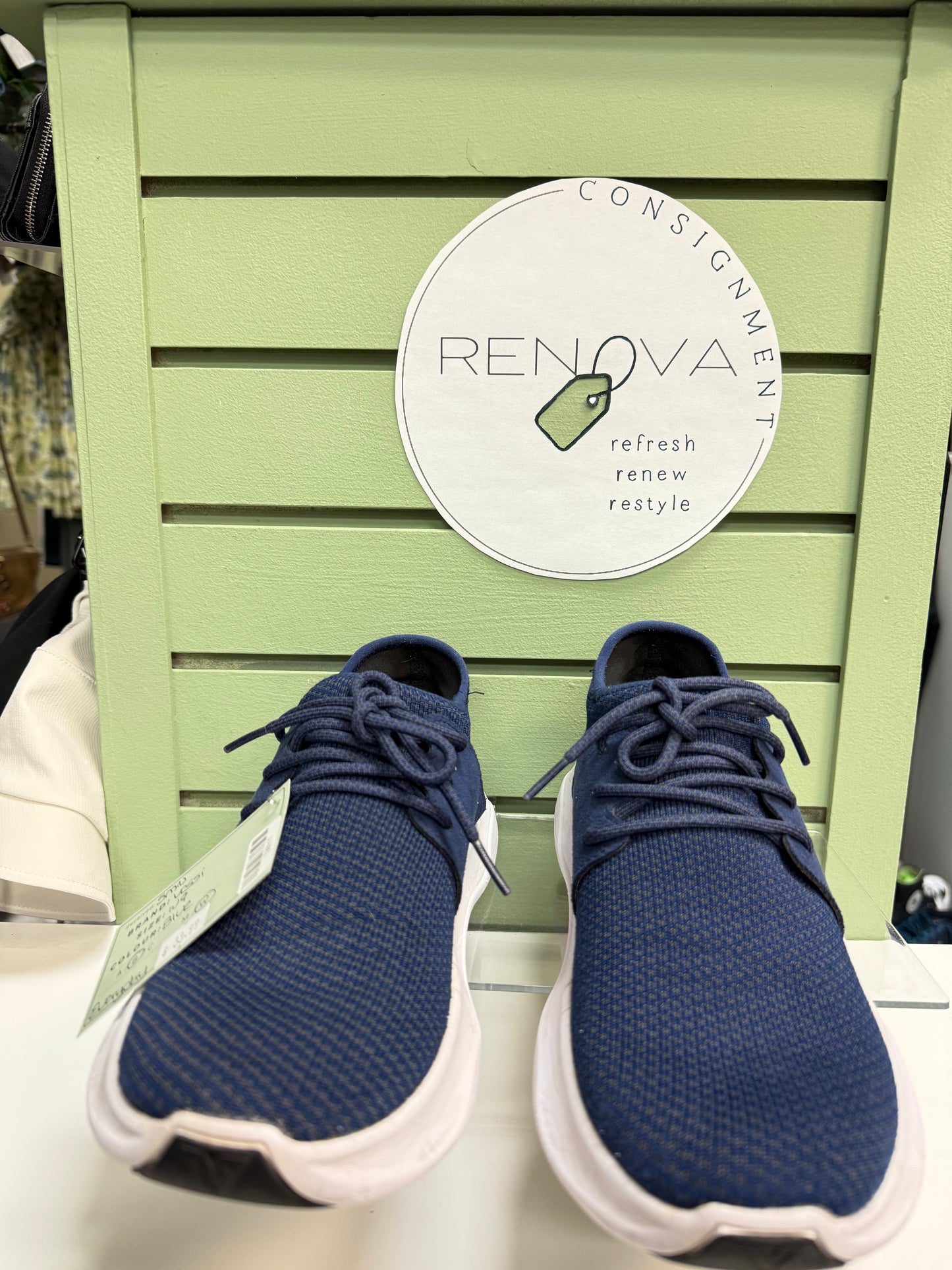 Vessi Everyday Runners (Womens 9)