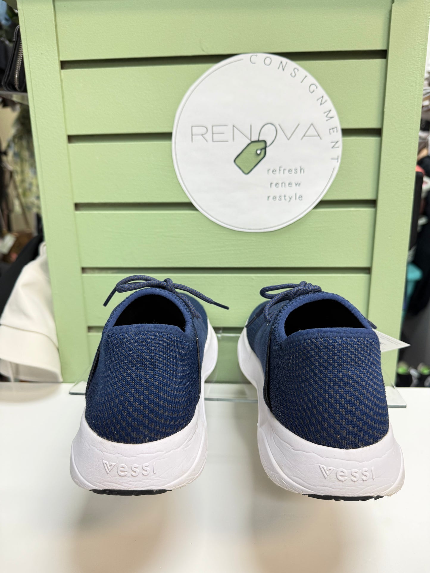 Vessi Everyday Runners (Womens 9)