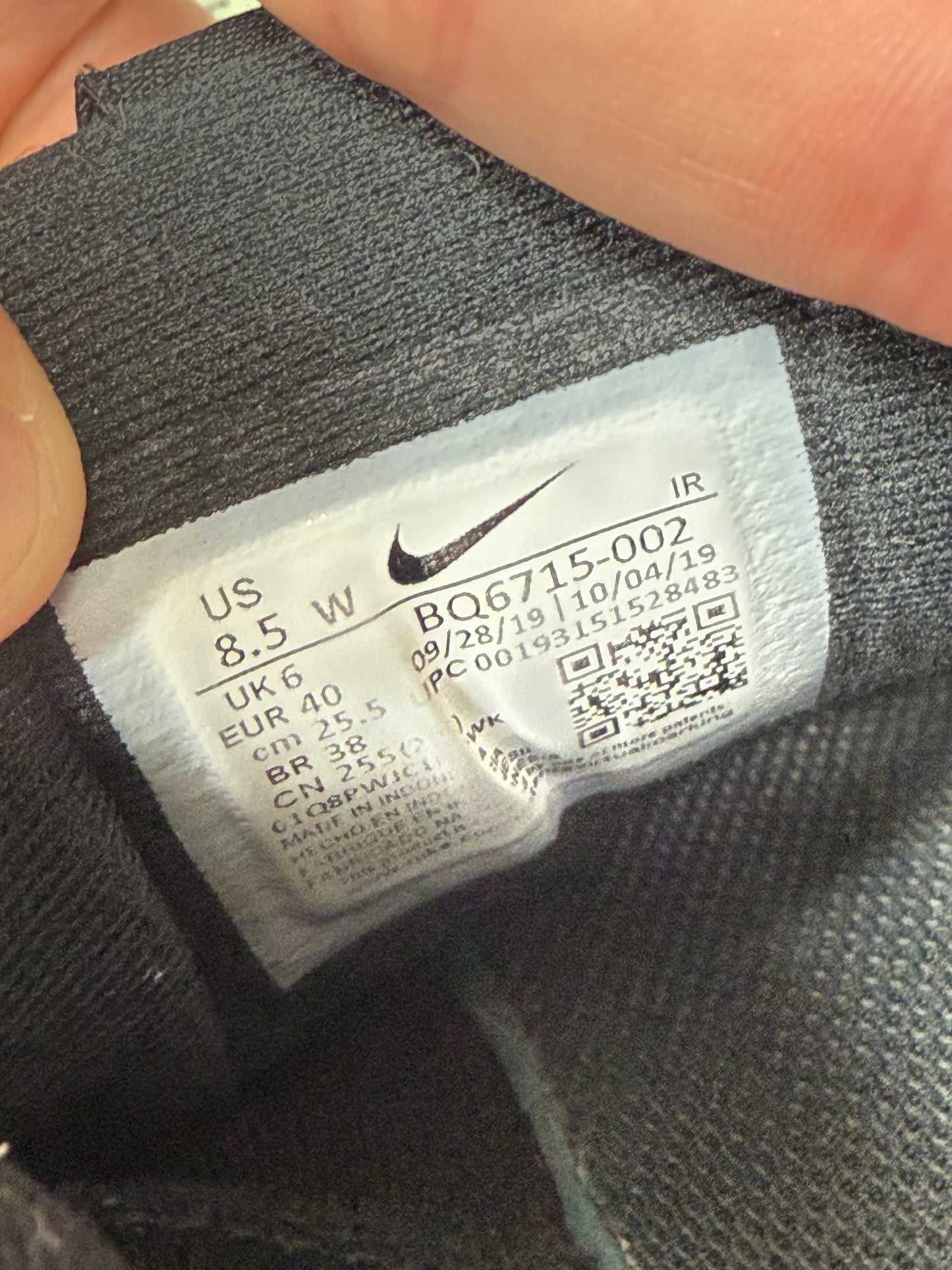 CLEARANCE Nike Revolution Runners (Womens 8.5)
