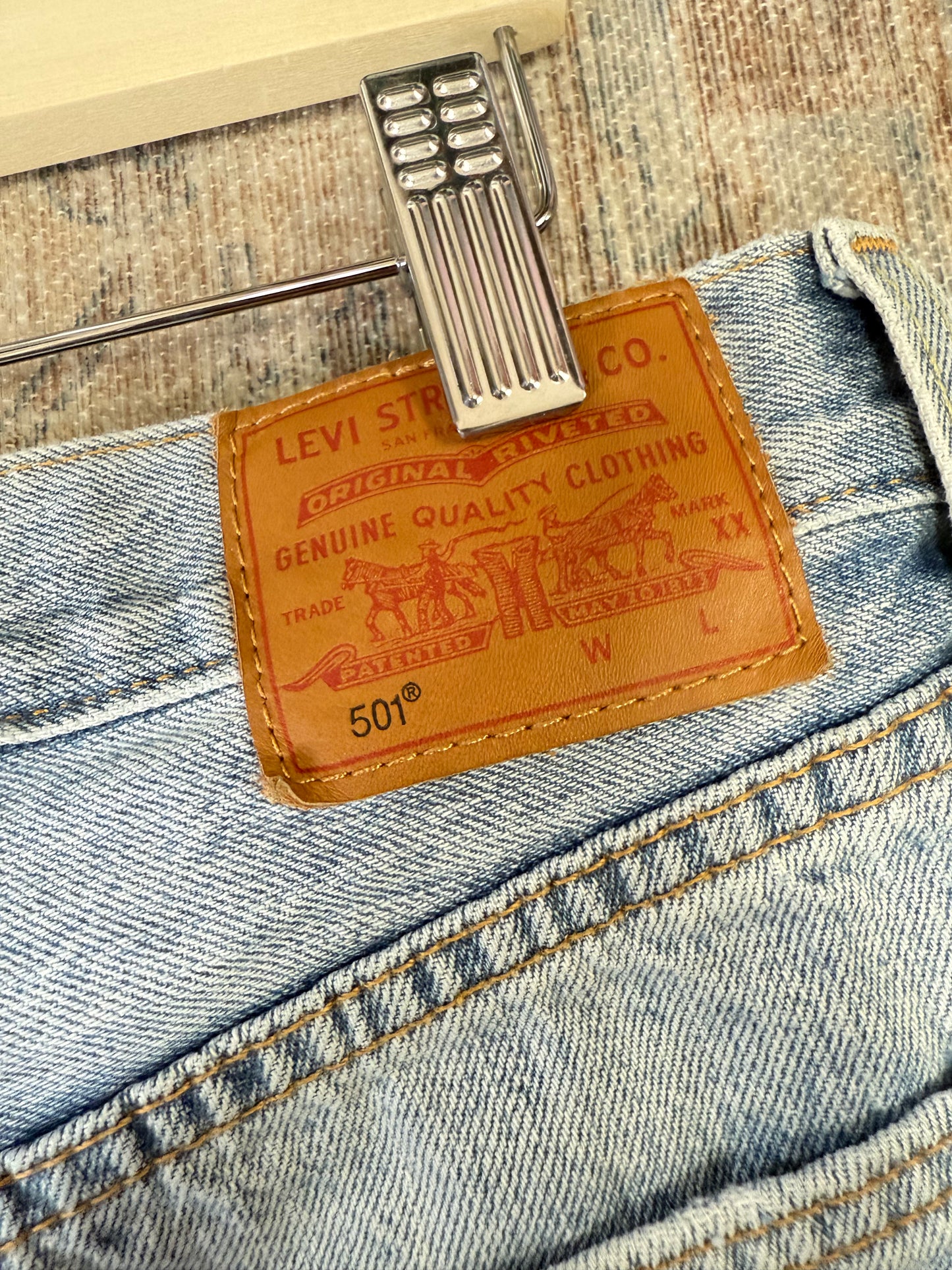 Levi’s 501 Shorts (31)