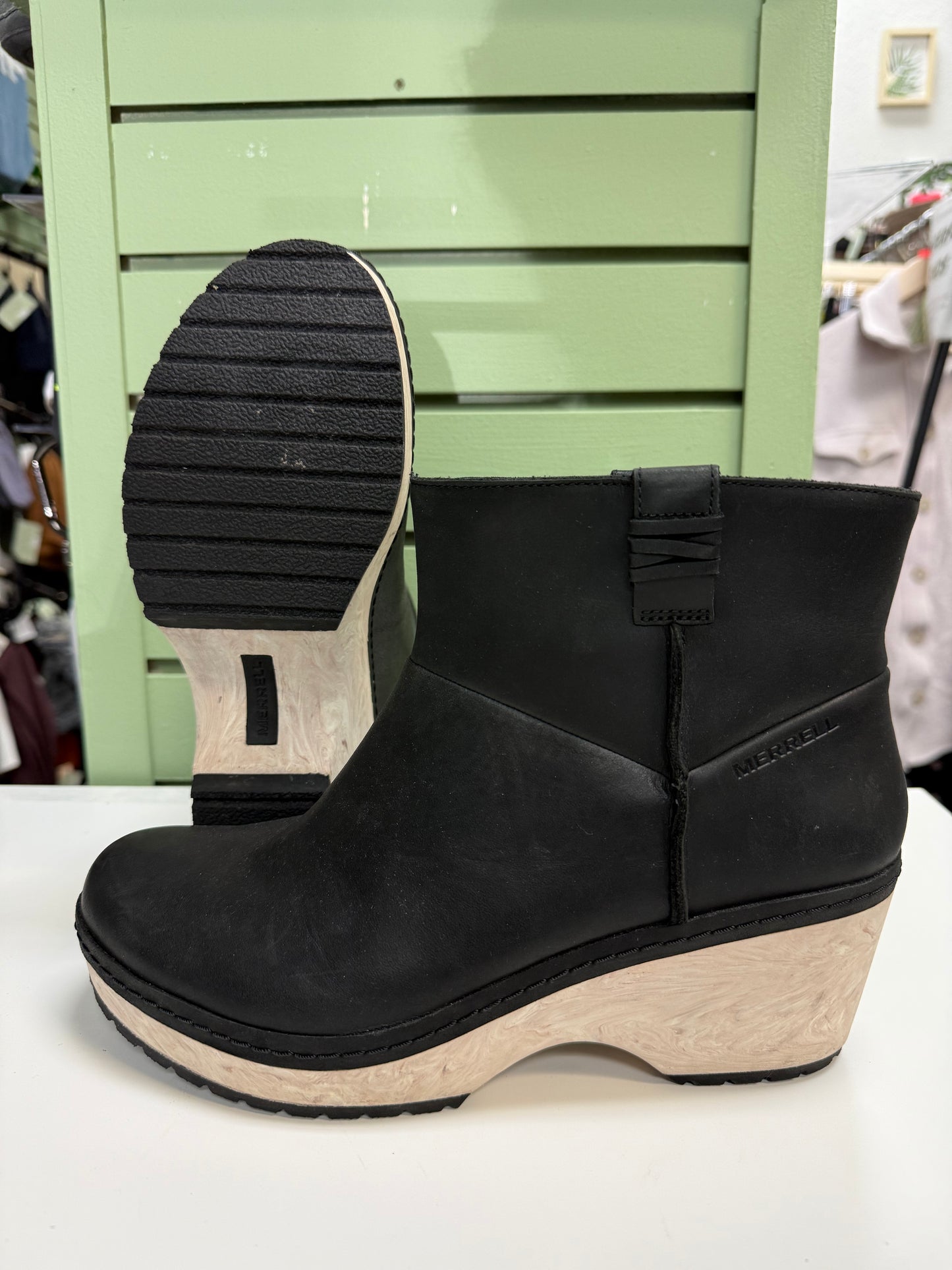 Merrell Heeled Boots (Womens 11)