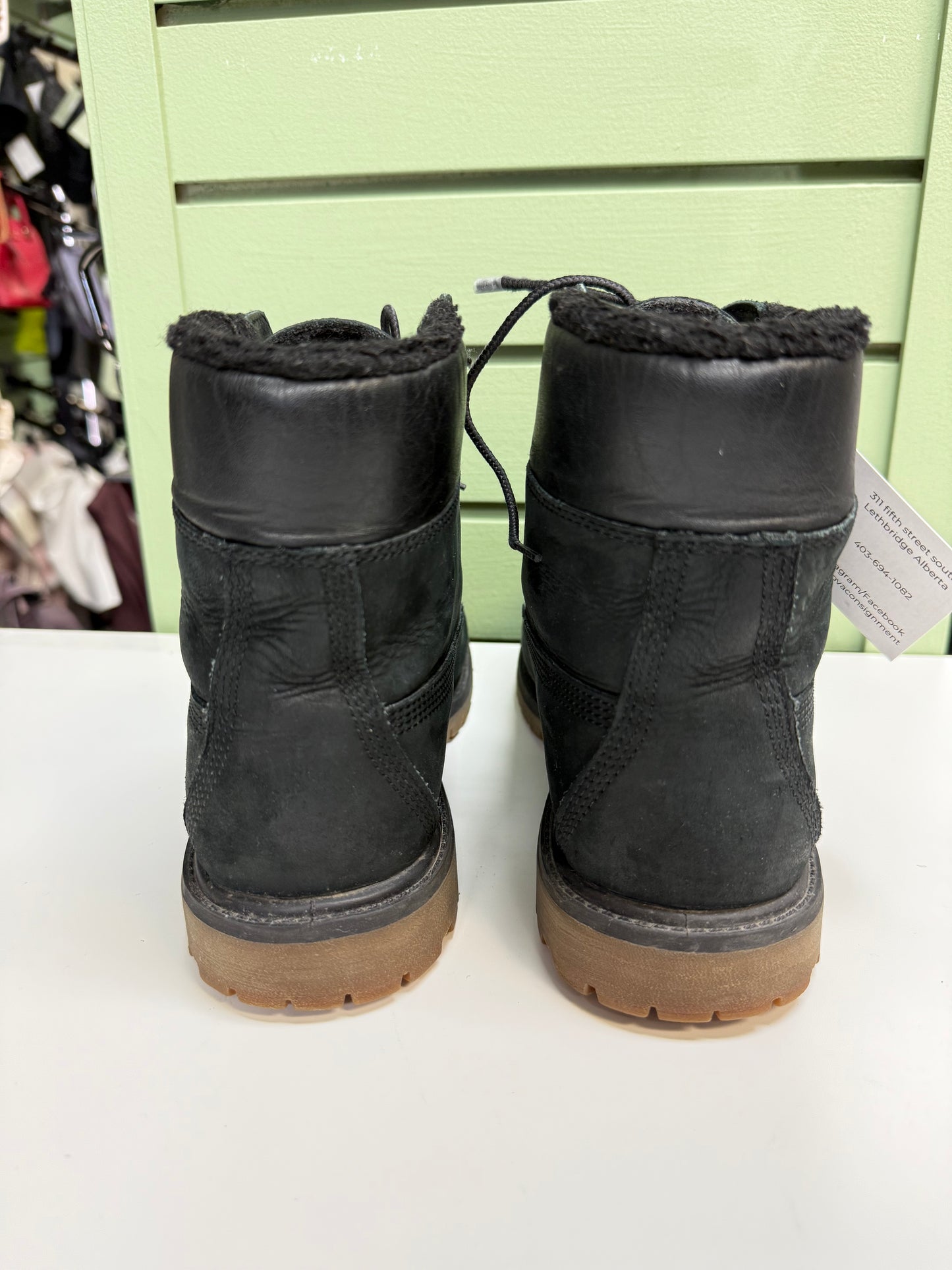 Timberland Sherpa Lined Boots (Womens 8)