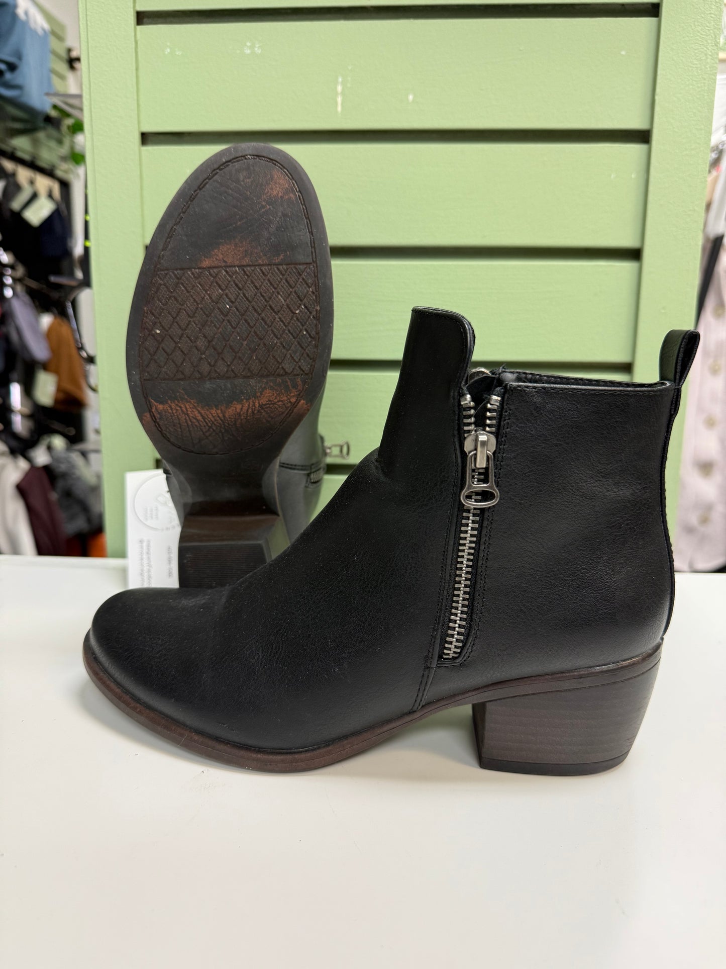 CLEARANCE Taxi Heeled Booties (Womens 8/39)