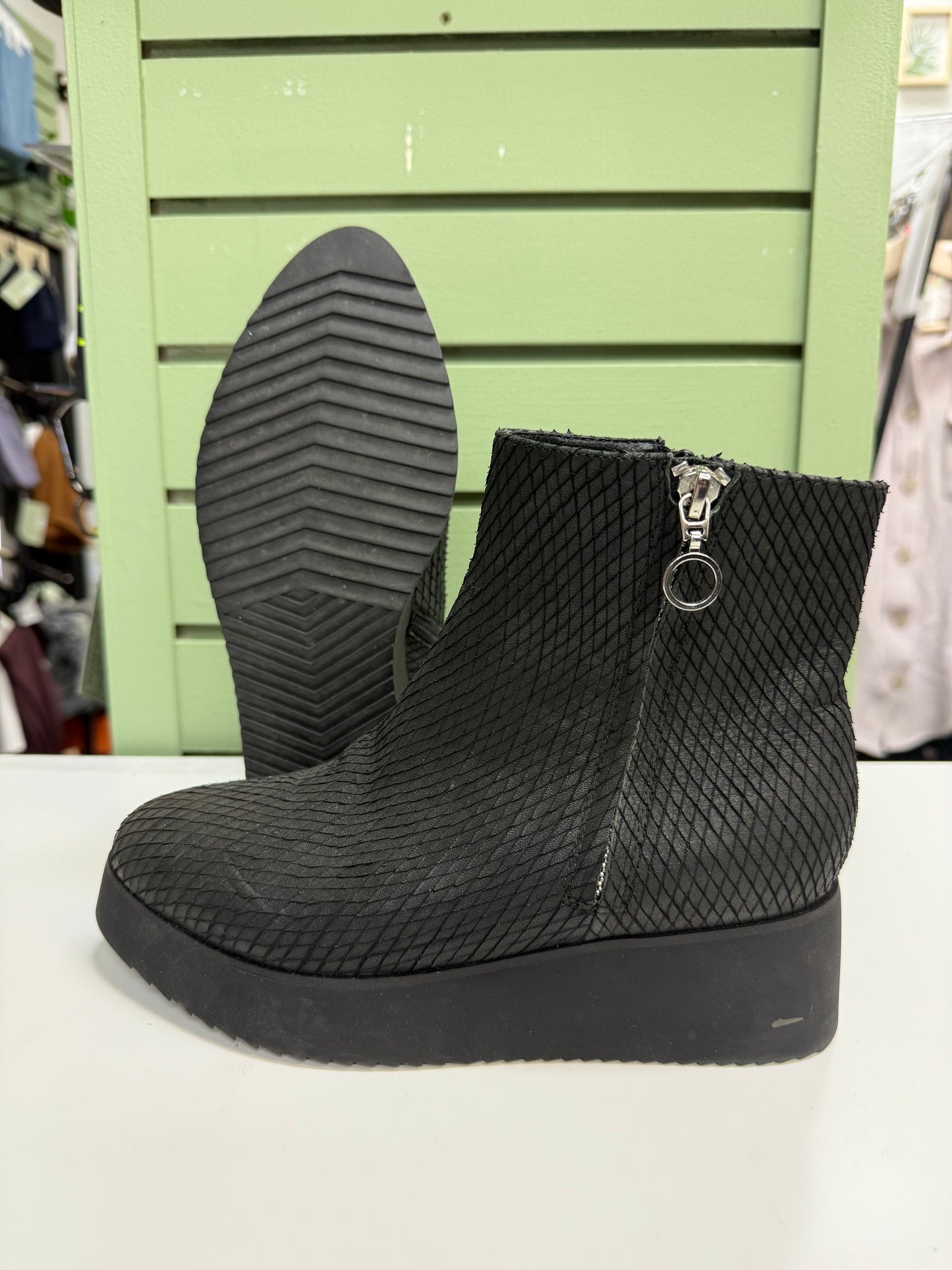 Shoe The Bear Cleo Platform Boots (Womens 6/37)