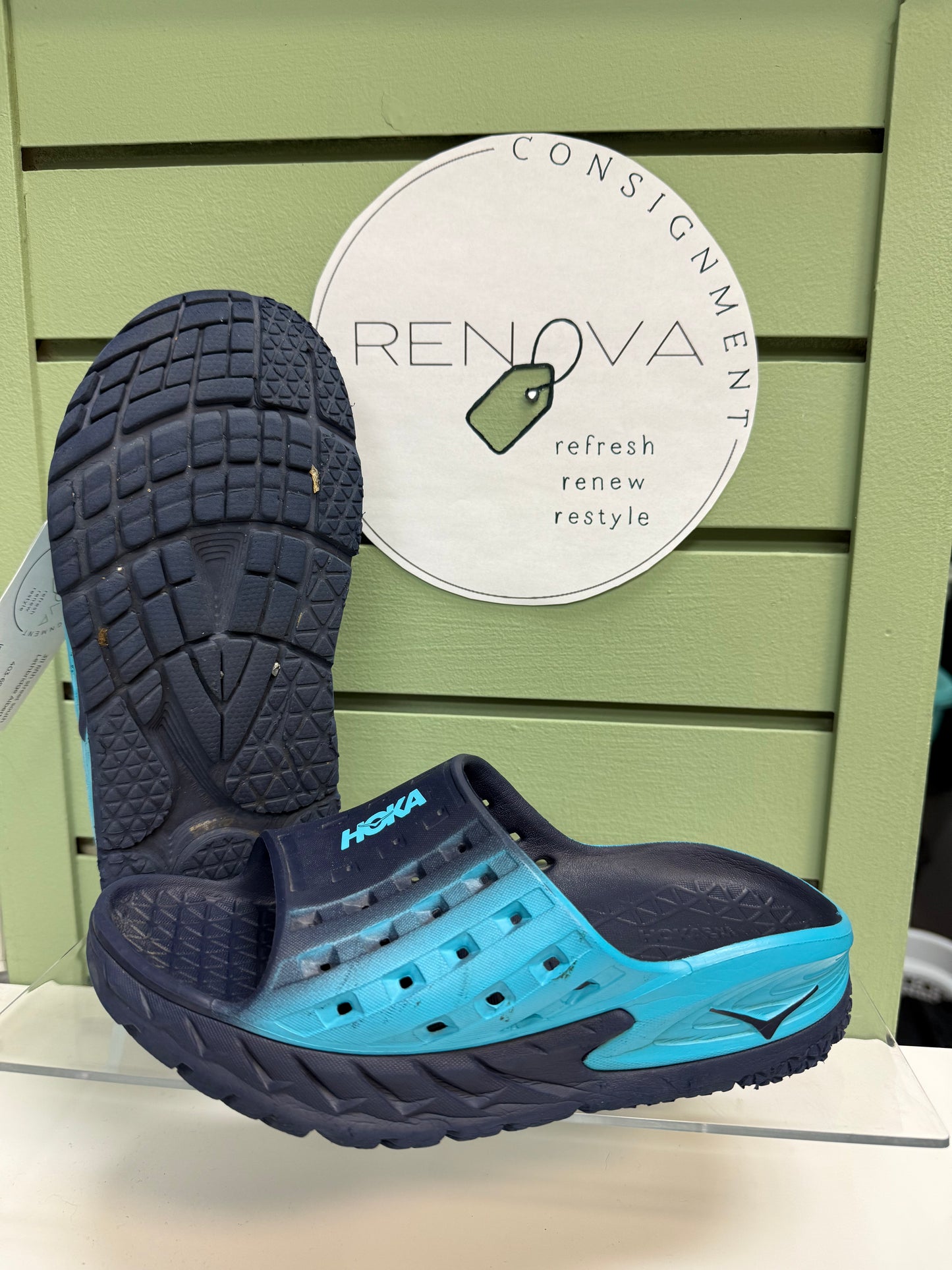 Hoka One One Slides (Womens 7)