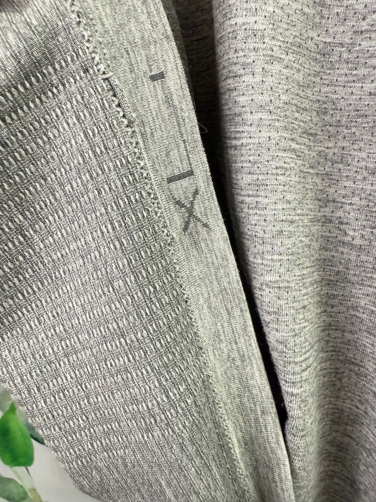Lululemon Metal Vent Polo Tee (XL)