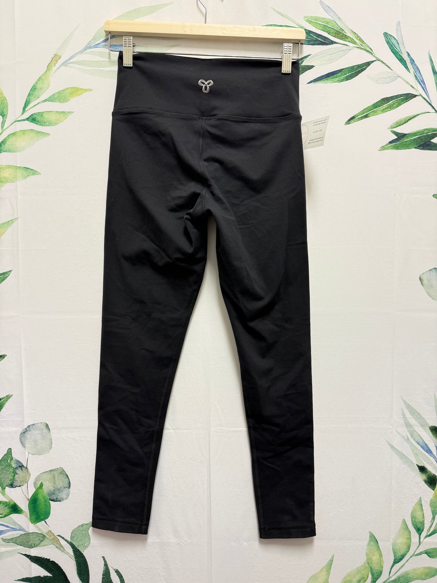 Aritzia TNA The Atmosphere Side Stripe HR Tight (M)