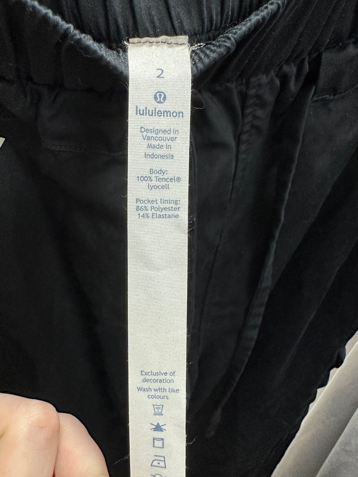 Lululemon Move Lightly MR Pant 25” (2)