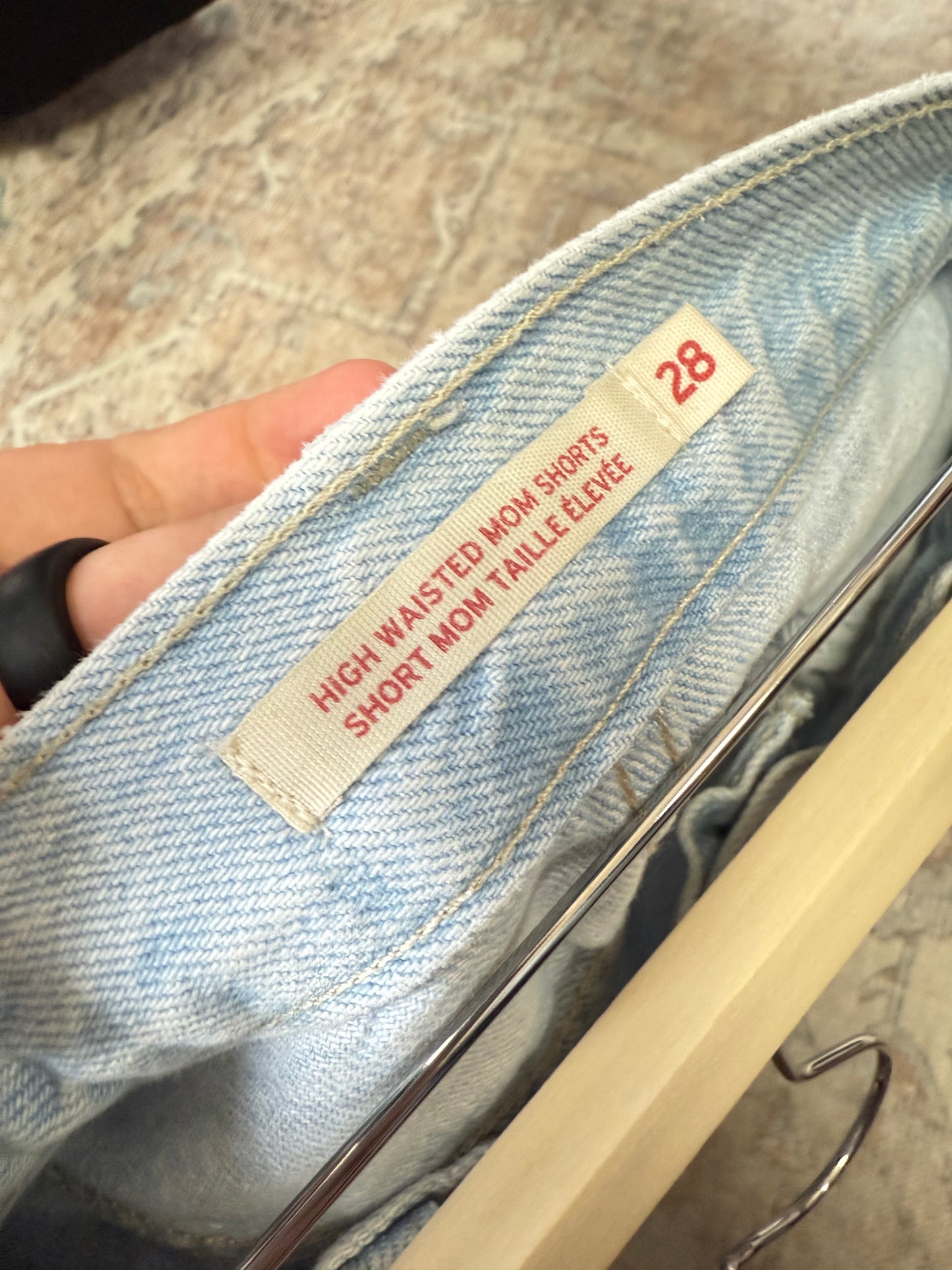 Levi’s Mom HR Shorts (28)