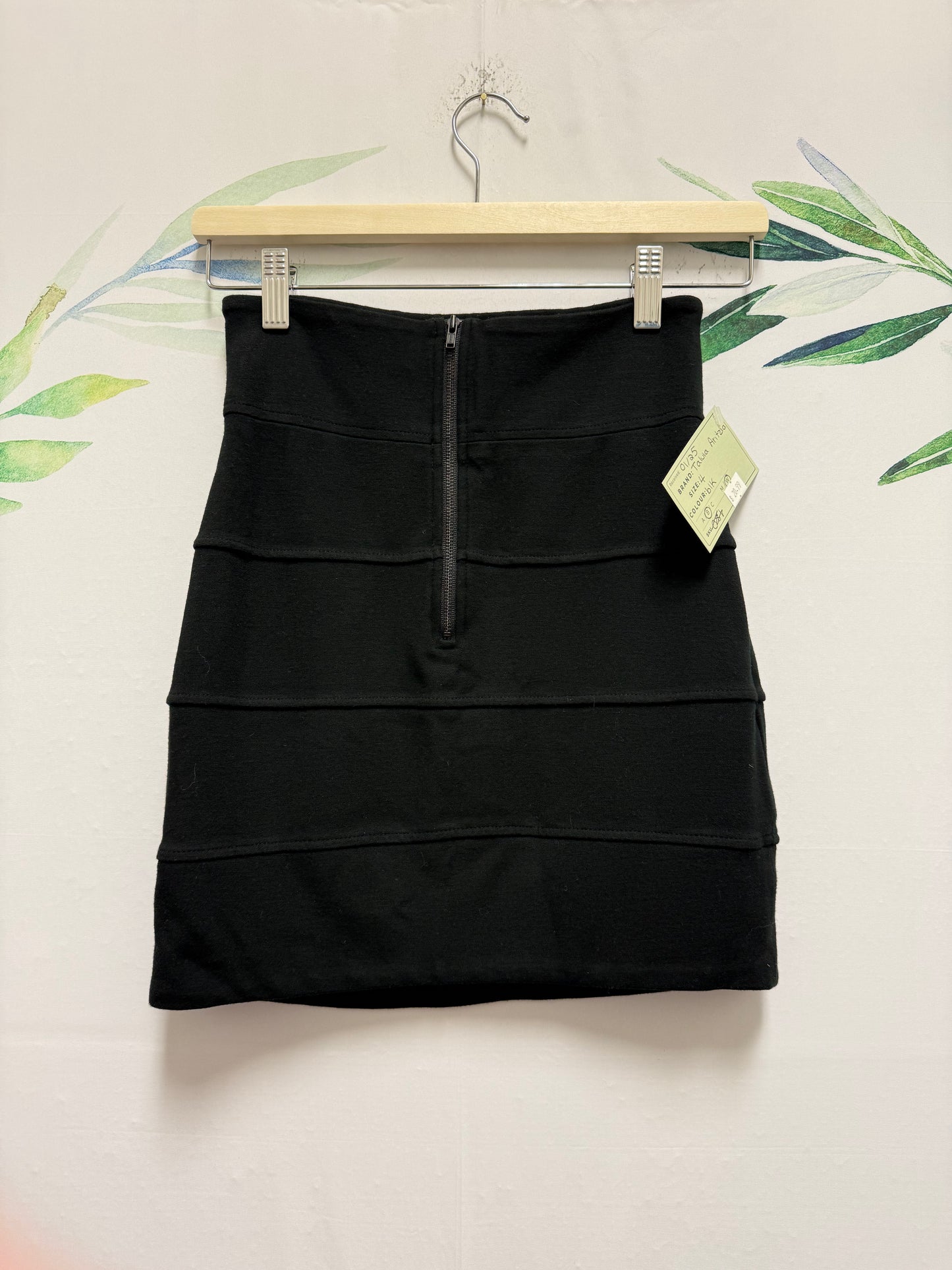 Aritzia Talula Bandage Bodycon Skirt (4)