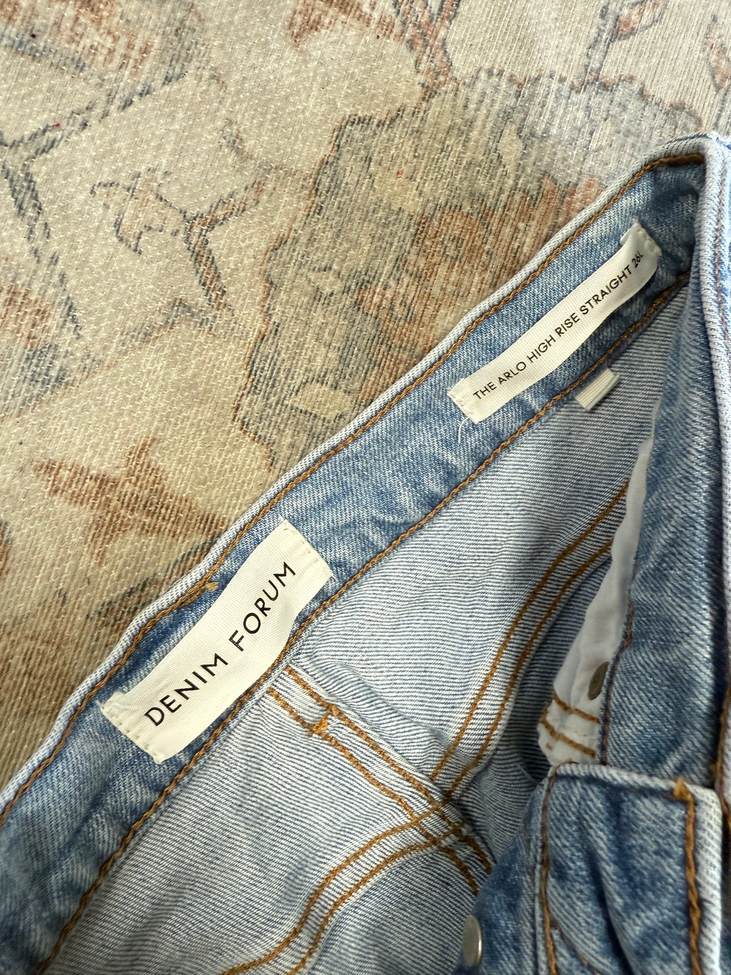 Denim Forum Arlo Straight HR Jeans (27x26)