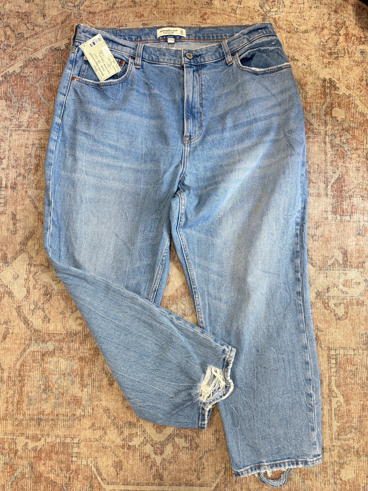 Abercrombie Ankle Straight Ultra HR Jeans (33x24)