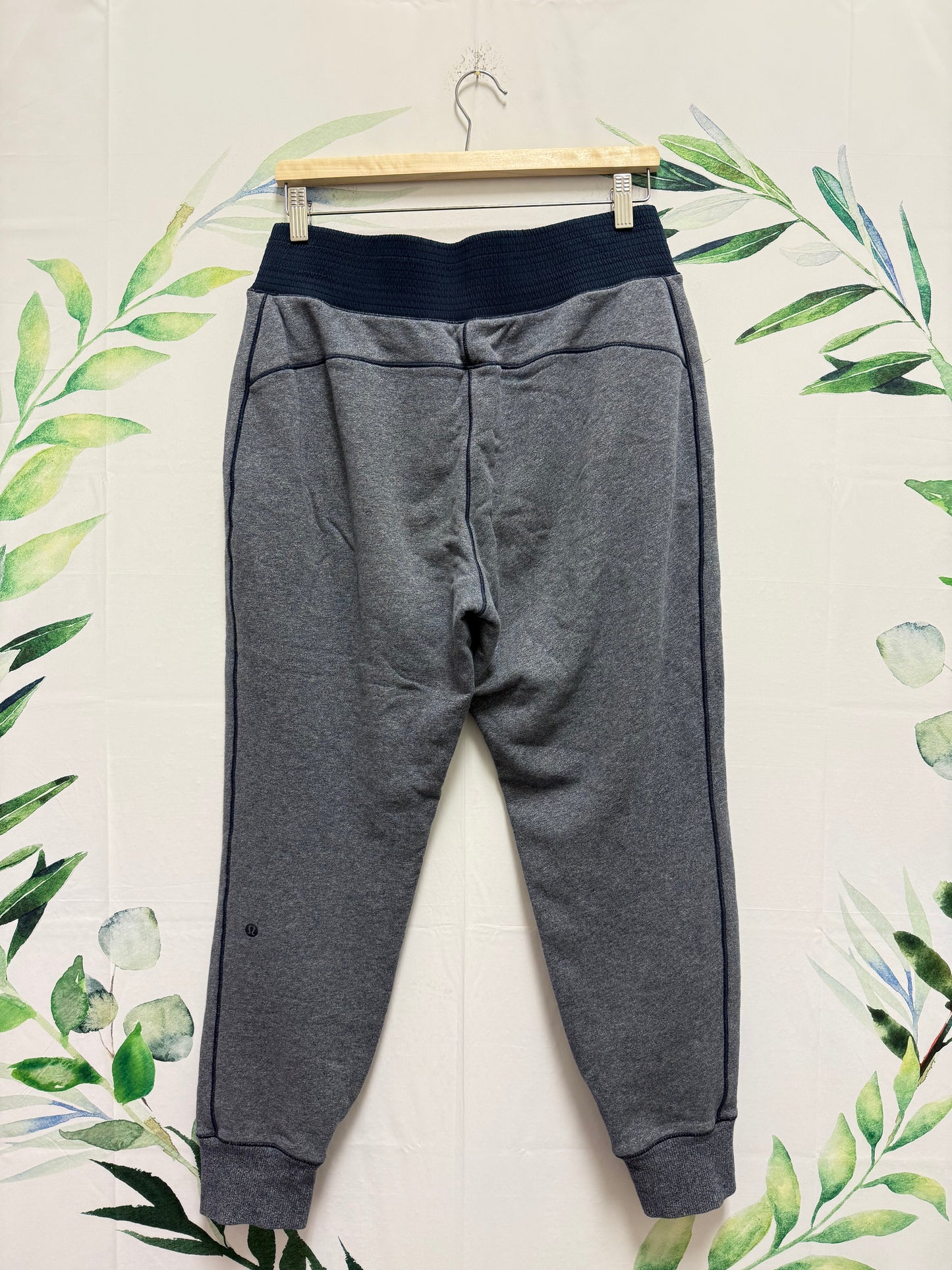 Lululemon Cool & Collected HR Jogger 28” (10)
