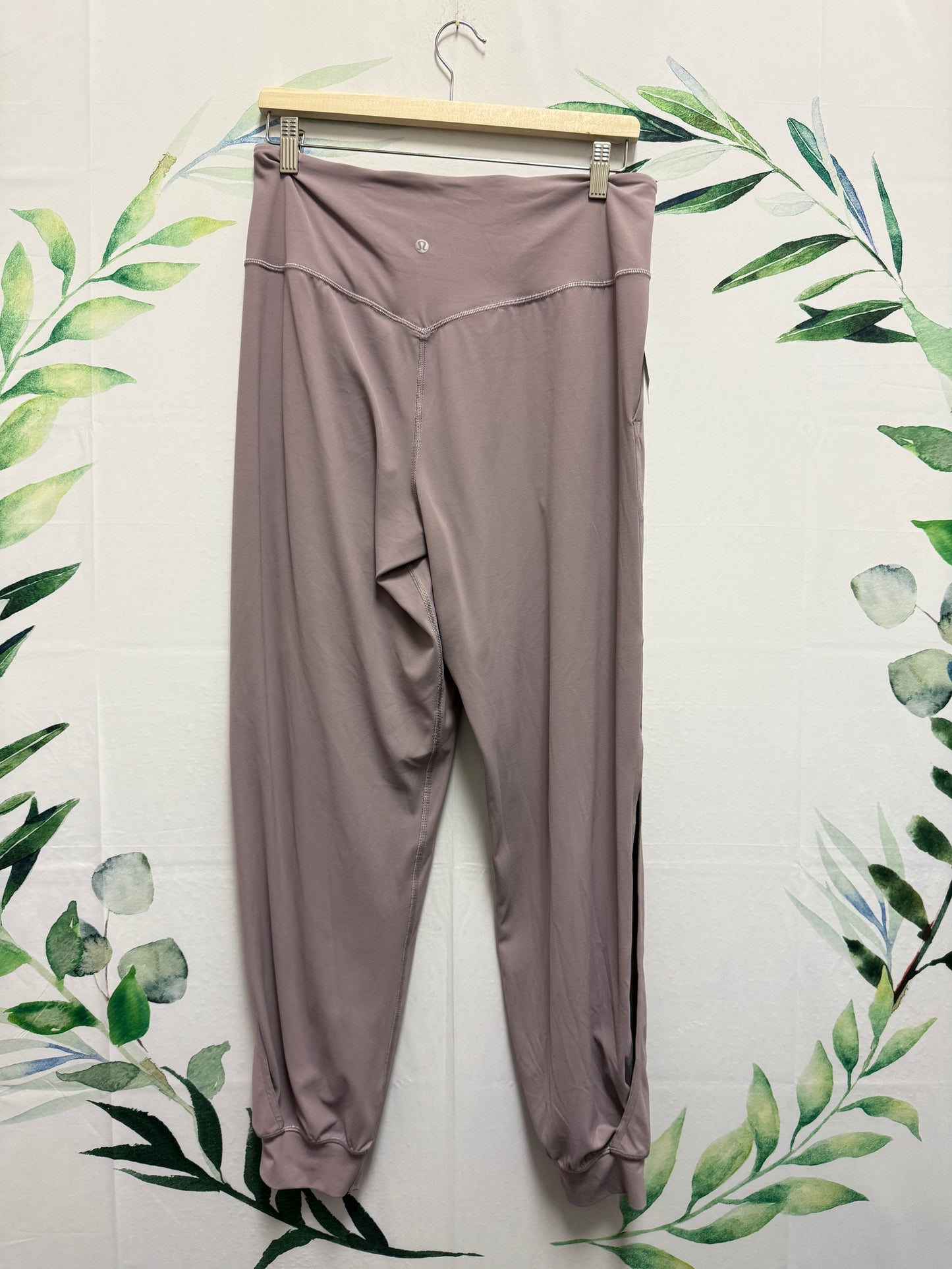 Lululemon Align HR Jogger *vent 28” (12)