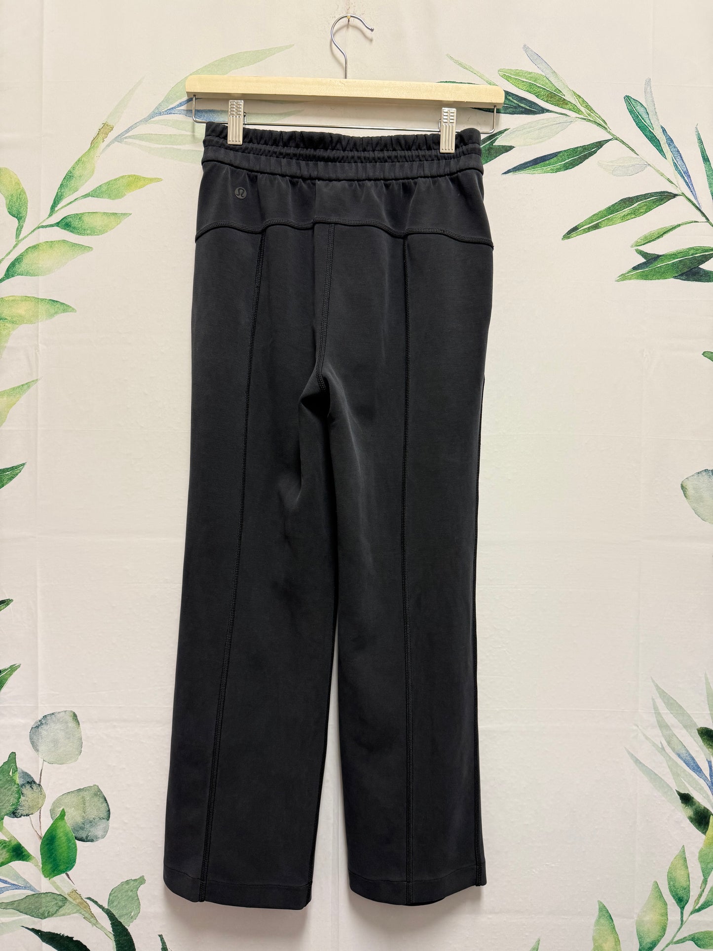 Lululemon Softstreme Straight HR Crop 25” (2)